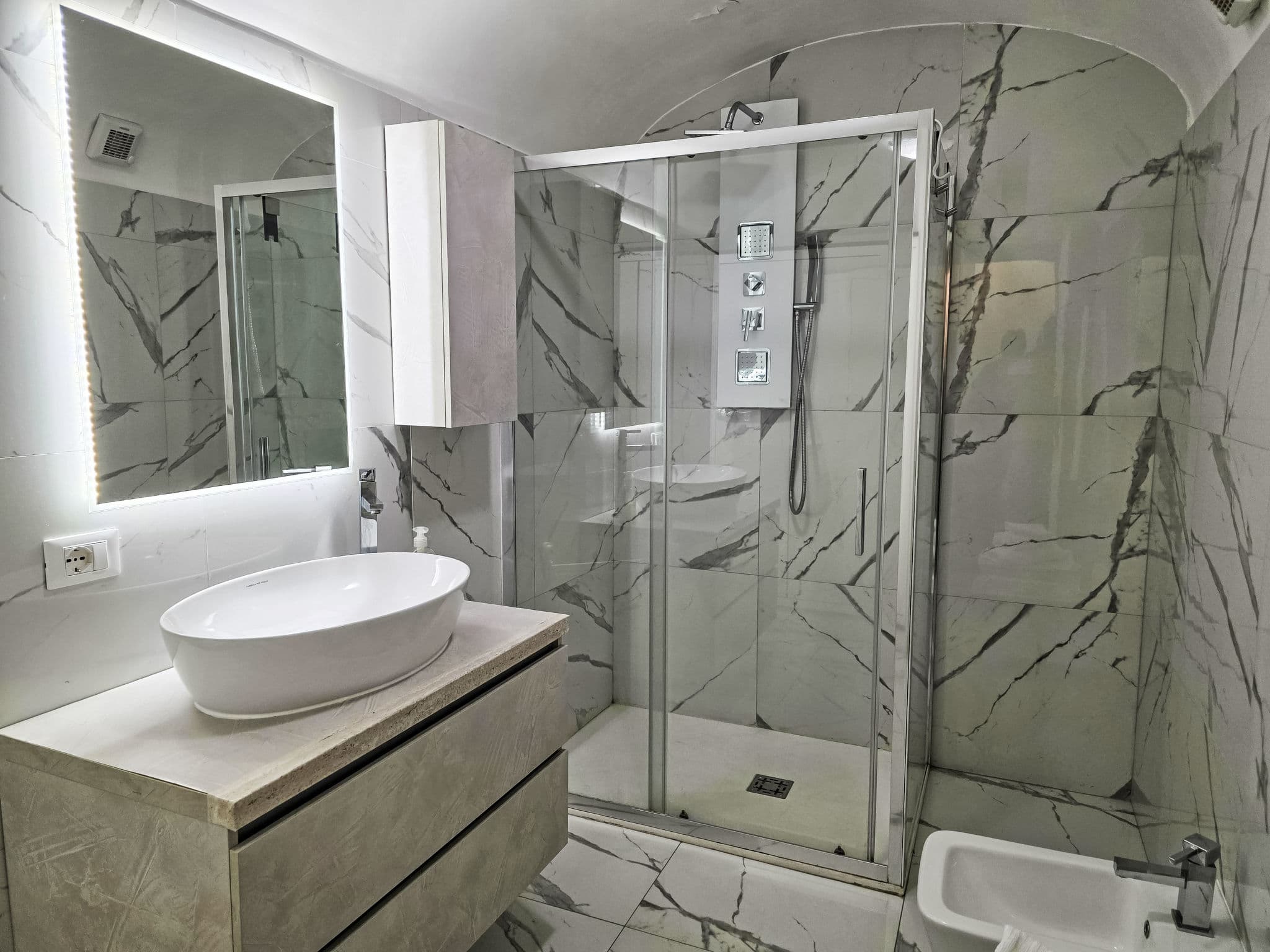 Bathroom / Wellness
