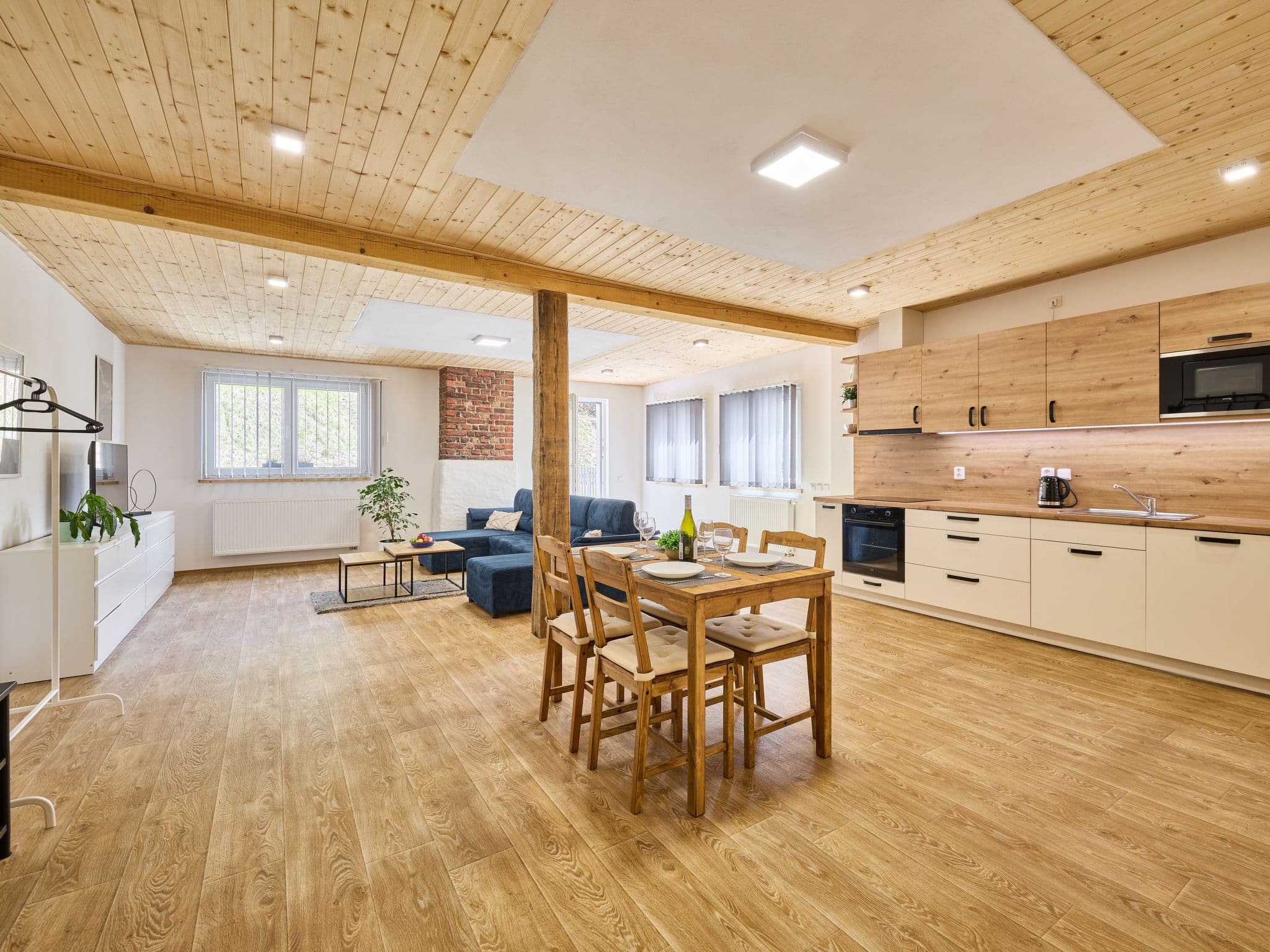 Kitchen / Dining Room