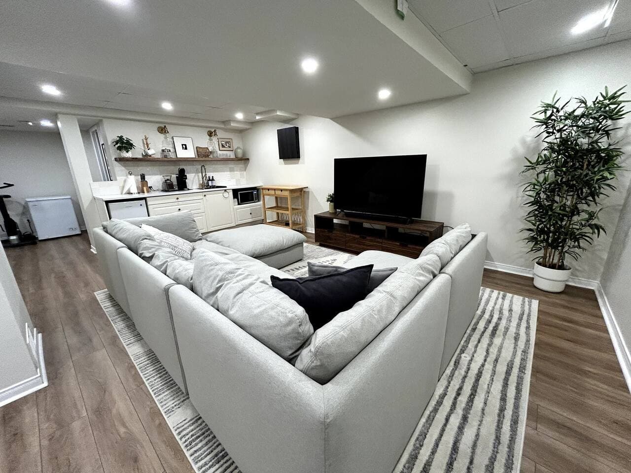 Gallery Image 8