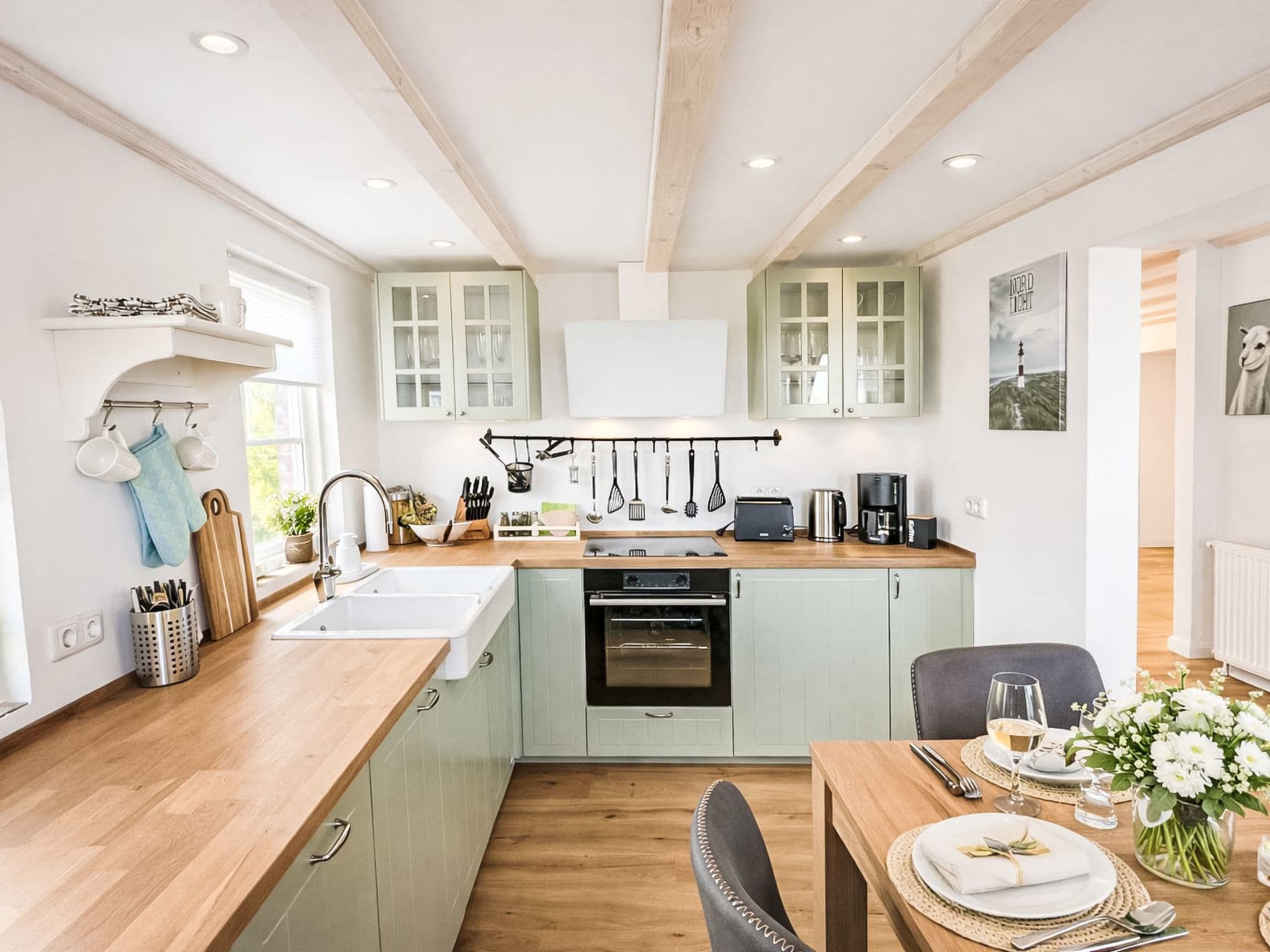 Kitchen / Dining Room