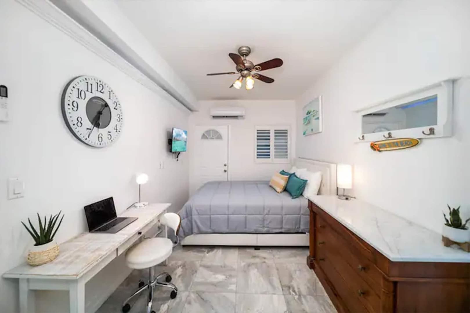 Gallery Image 16