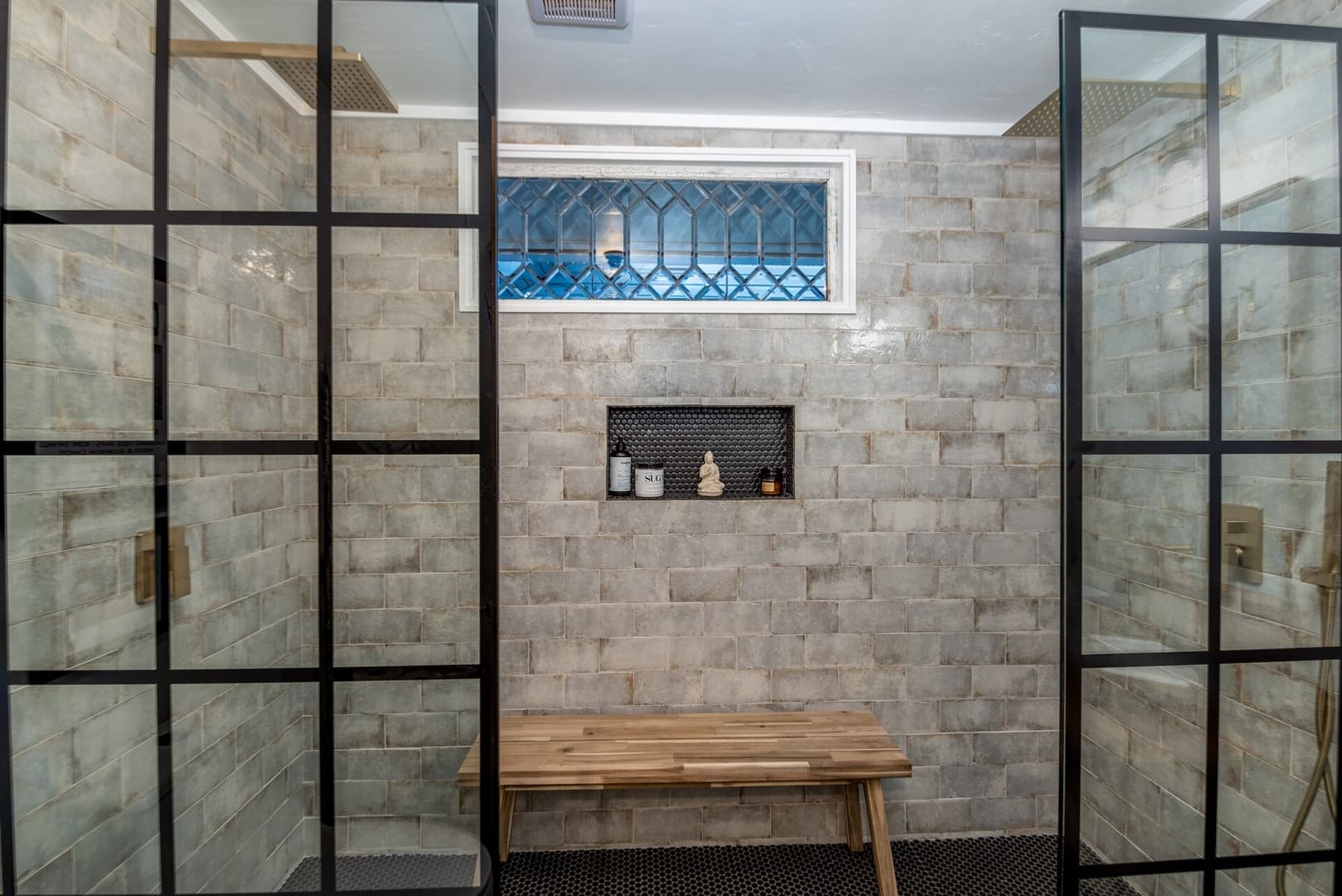 Gallery Image 13