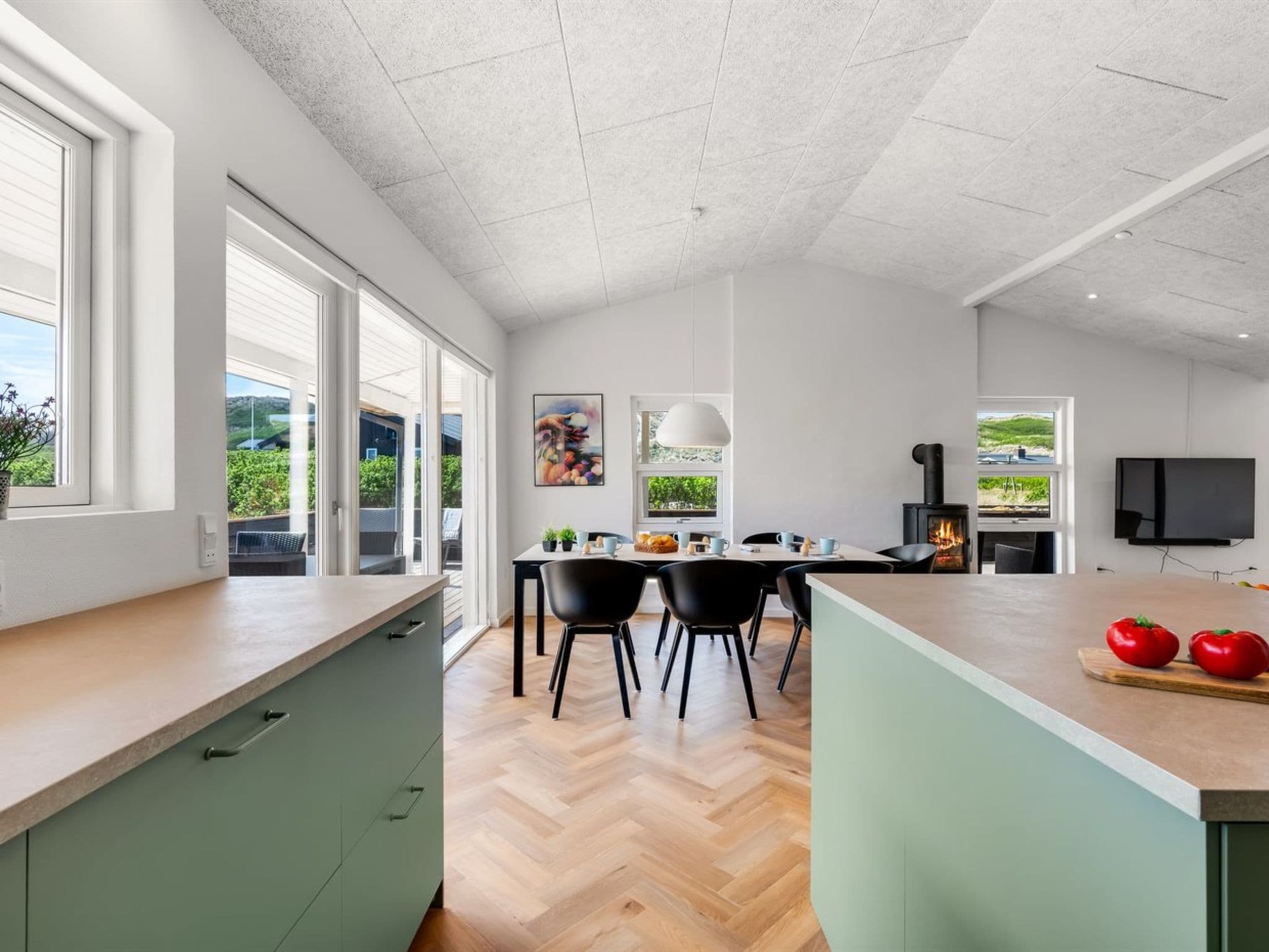 Kitchen / Dining Room