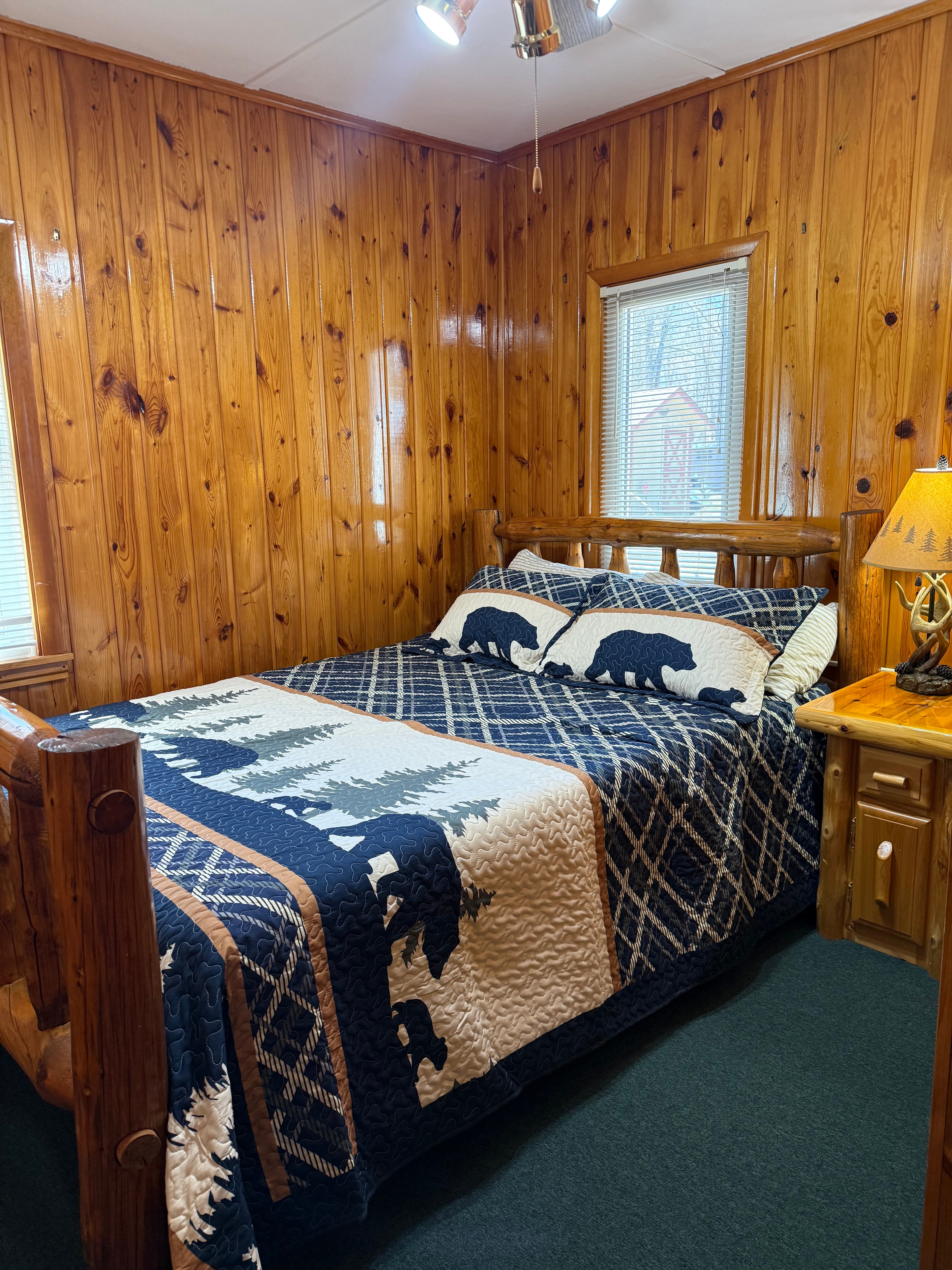 Bedroom 2 Queen Bed
