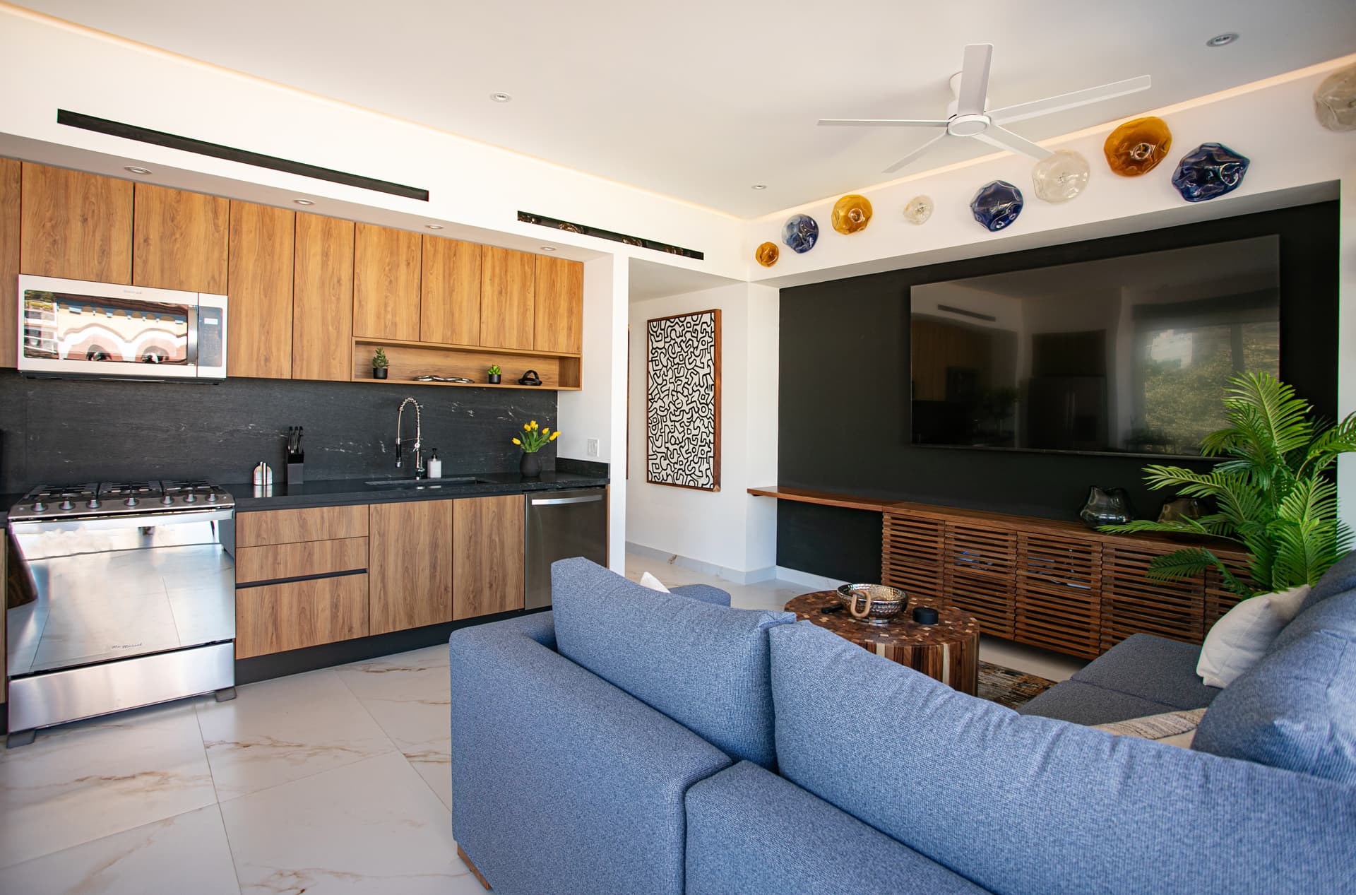 Kitchen & Living Room