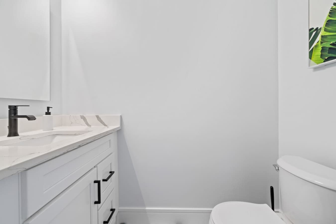 A spacious bathroom for your needs!