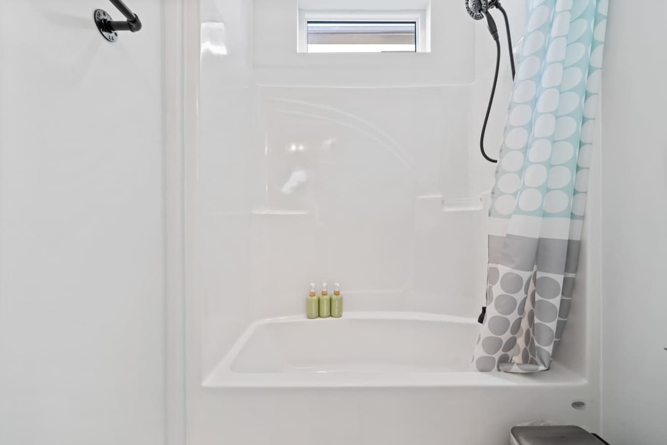 A tub to enjoy for a relaxing bath or shower!