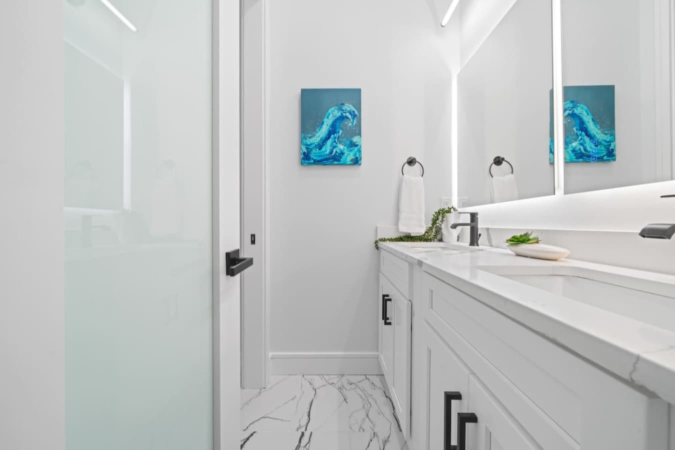 Additional bathroom located upstairs