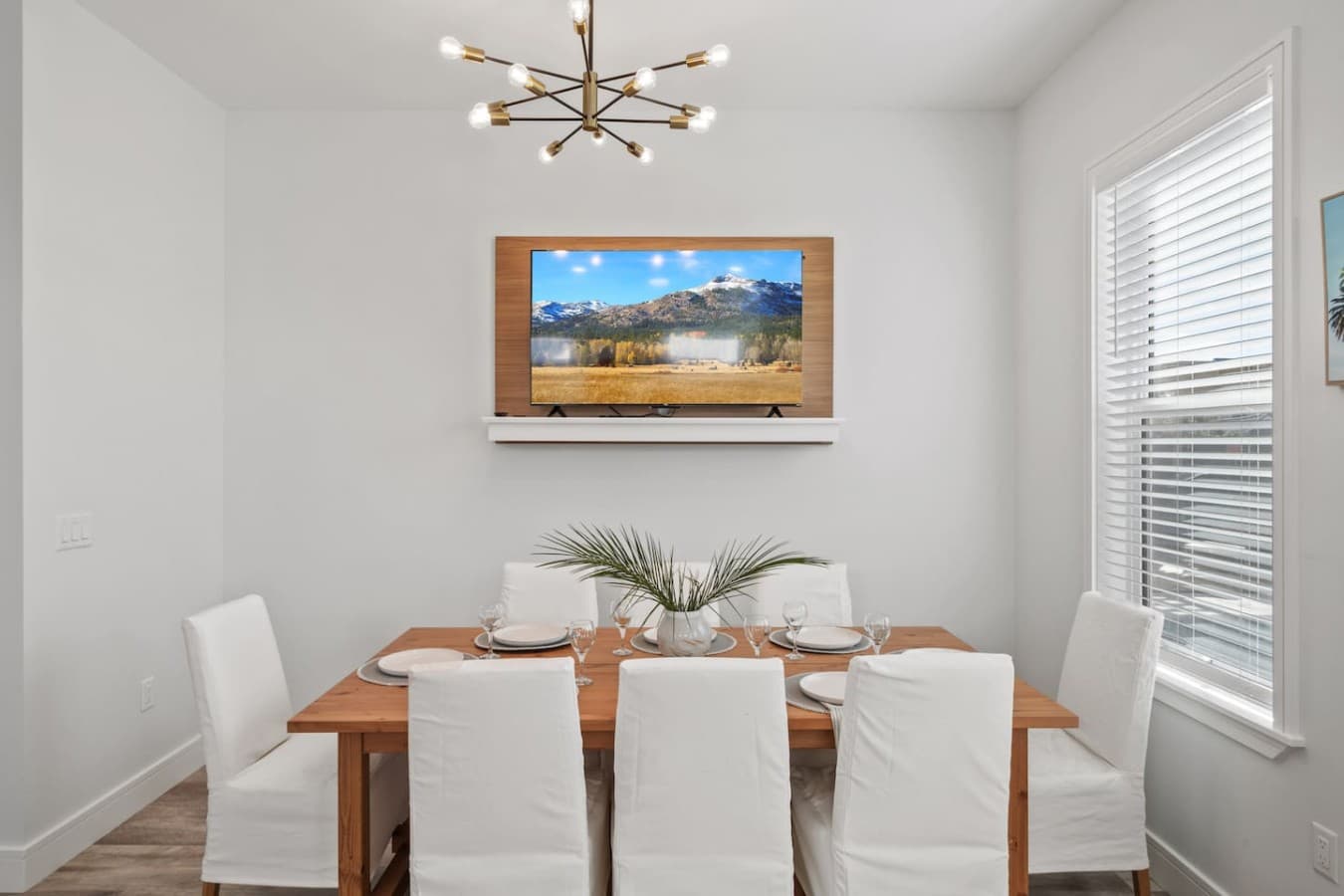 A great dining space to enjoy meals with loved ones