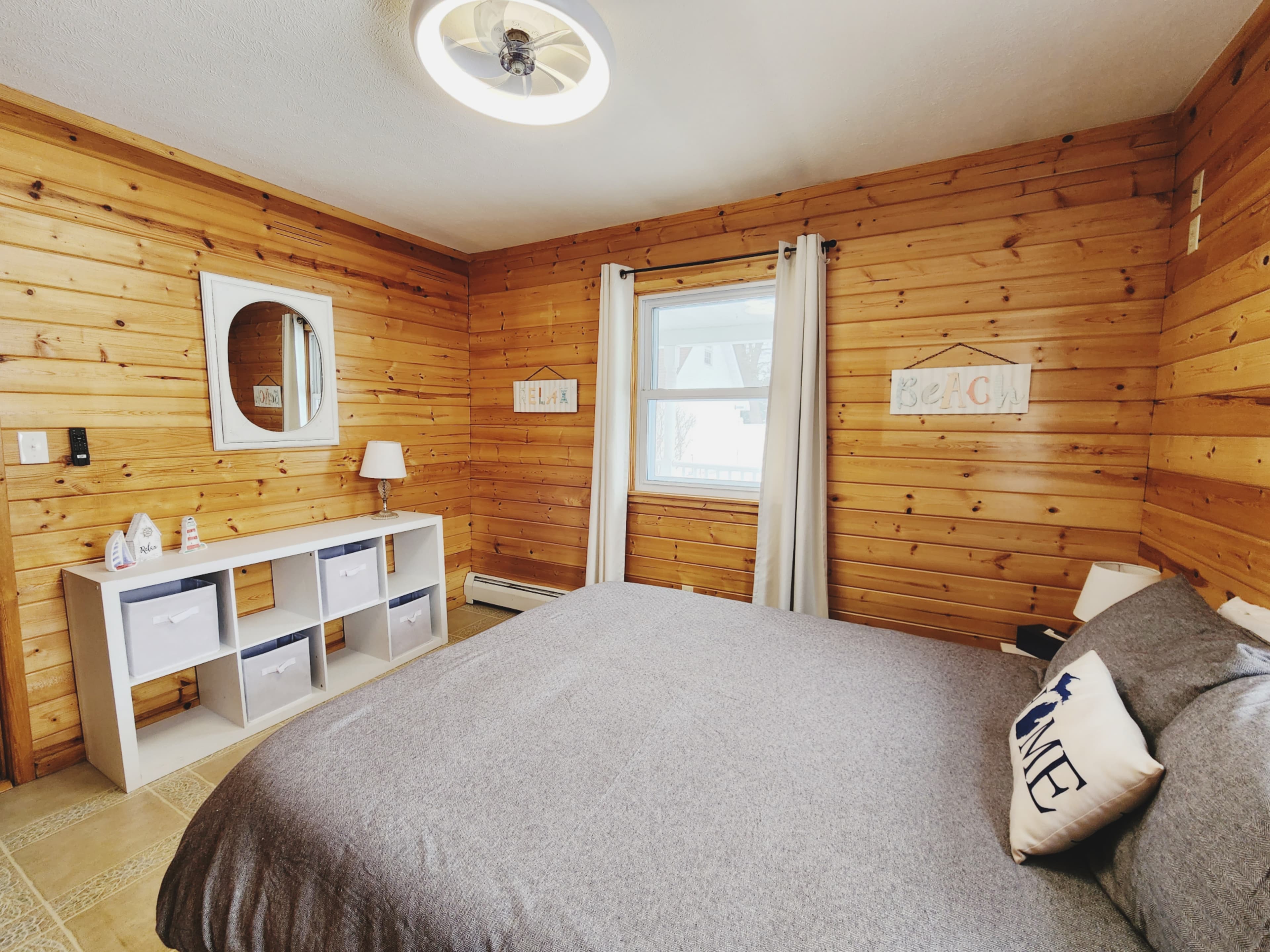 Bedroom 2-Queen