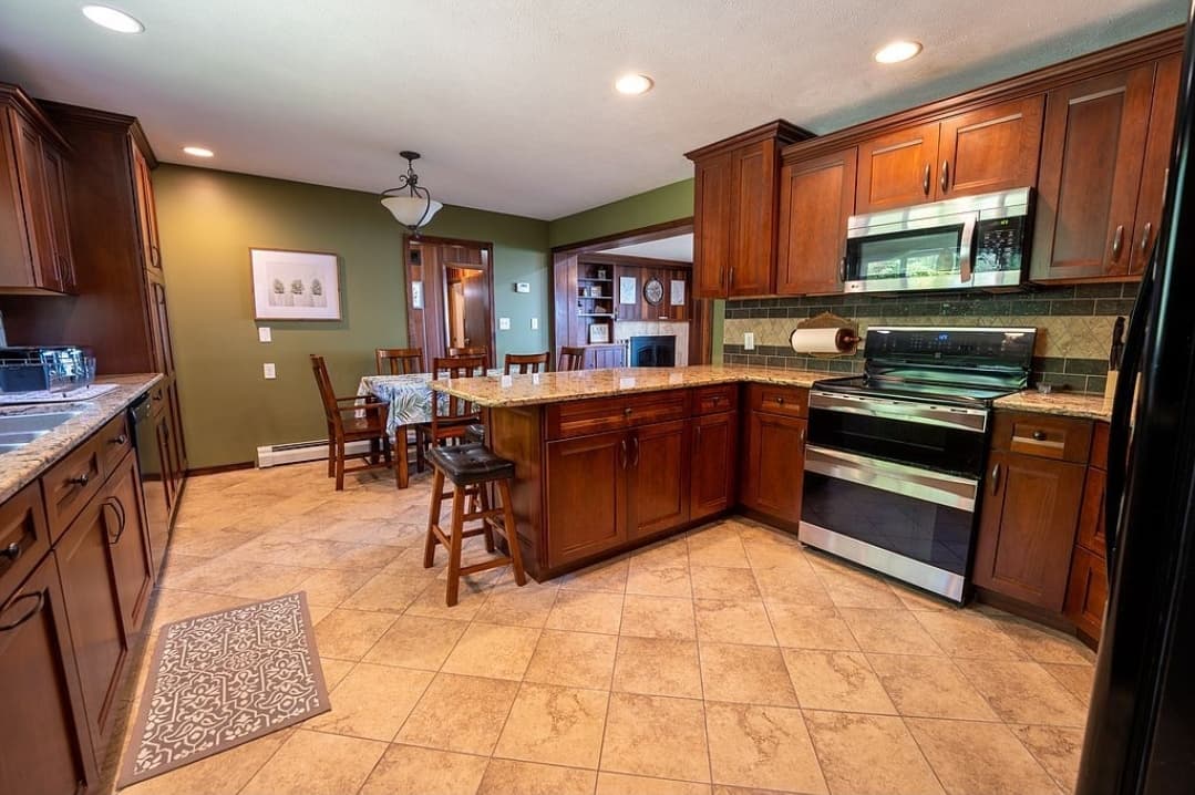 Fully equipped kitchen