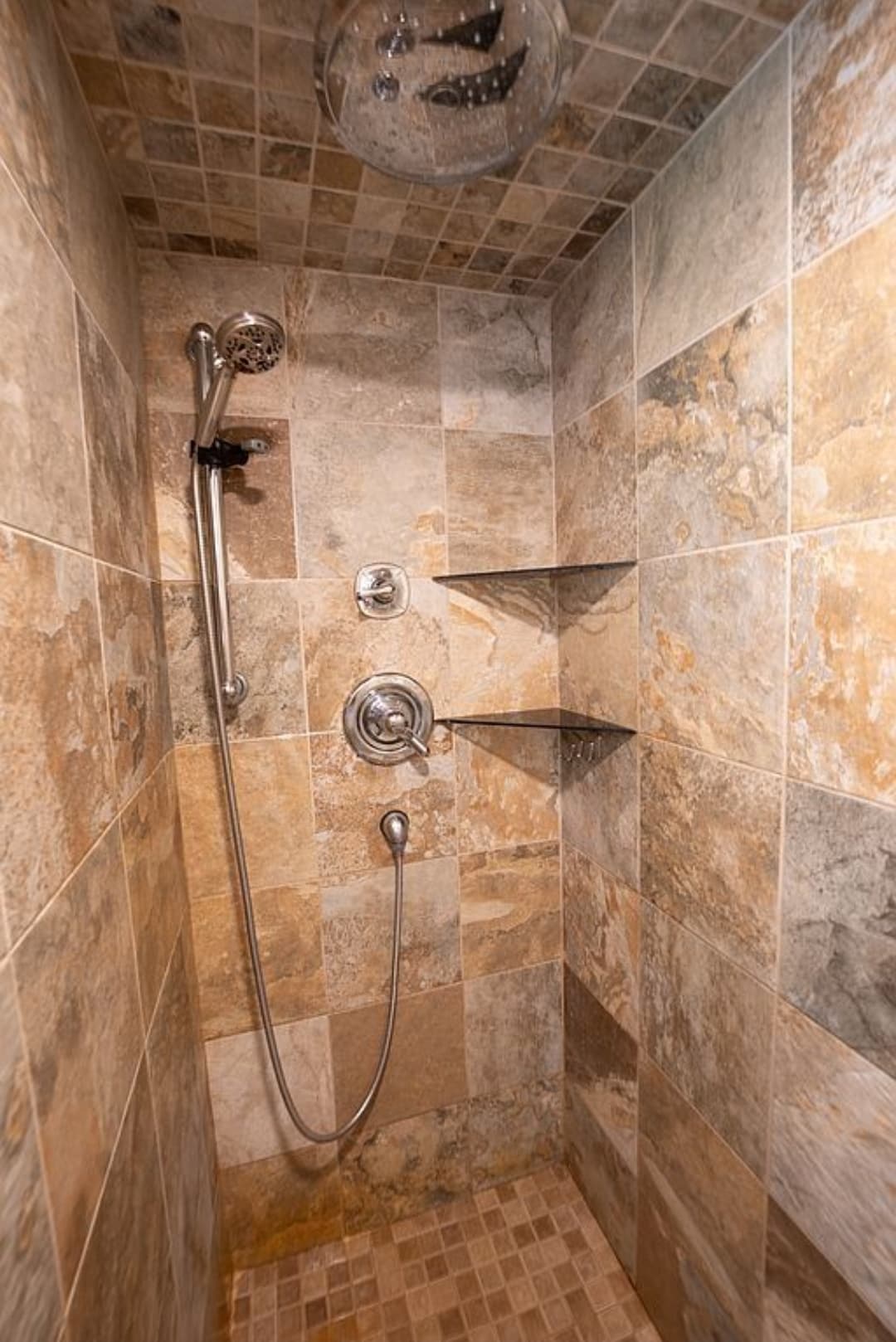 Second bathroom walk in shower