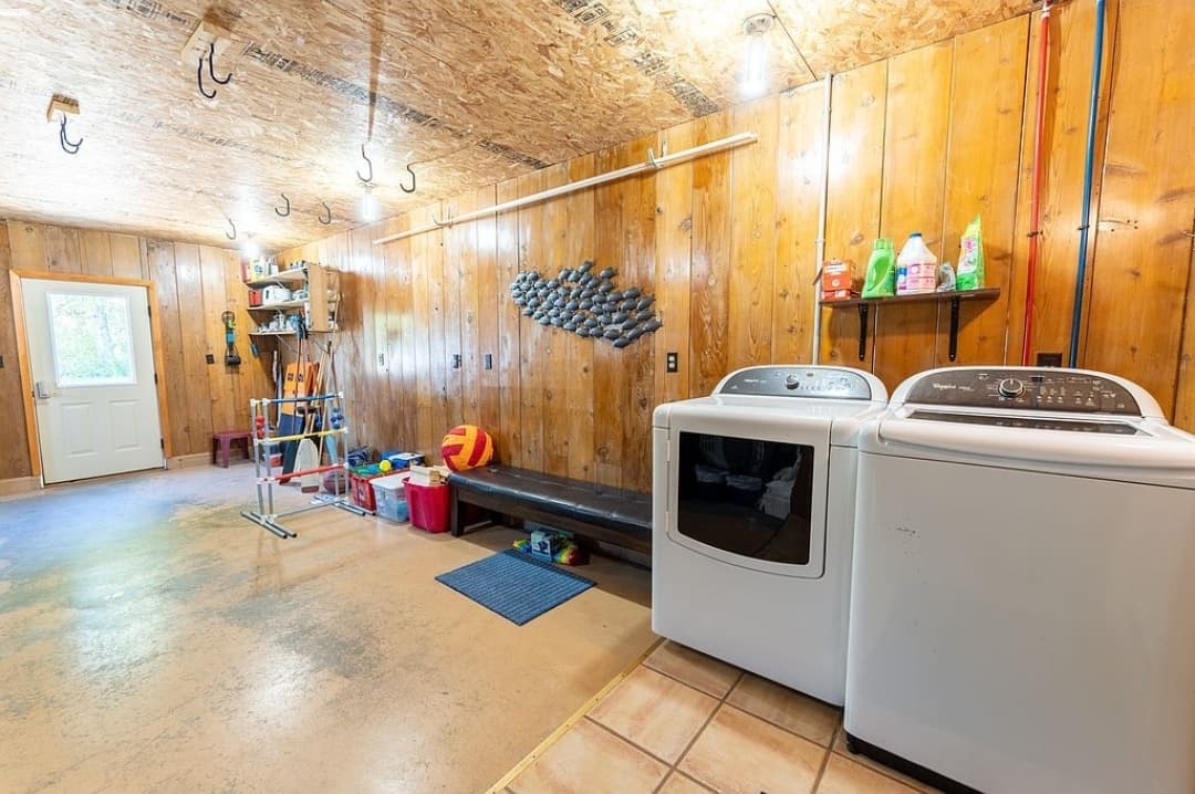 Laundry available