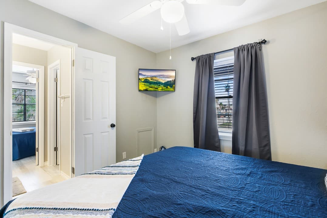 Gallery Image 13