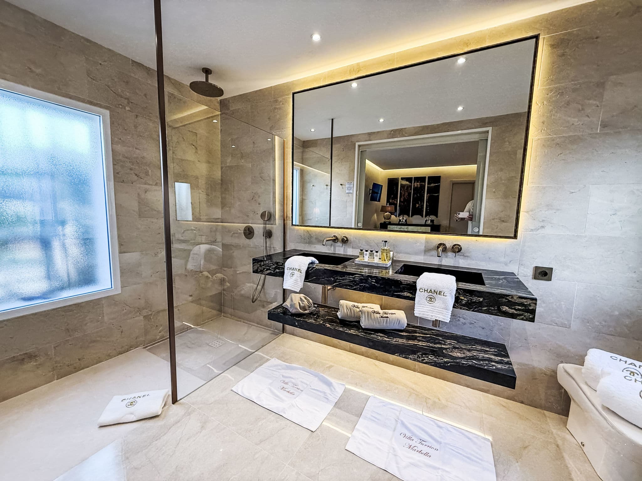 Bathroom / Wellness