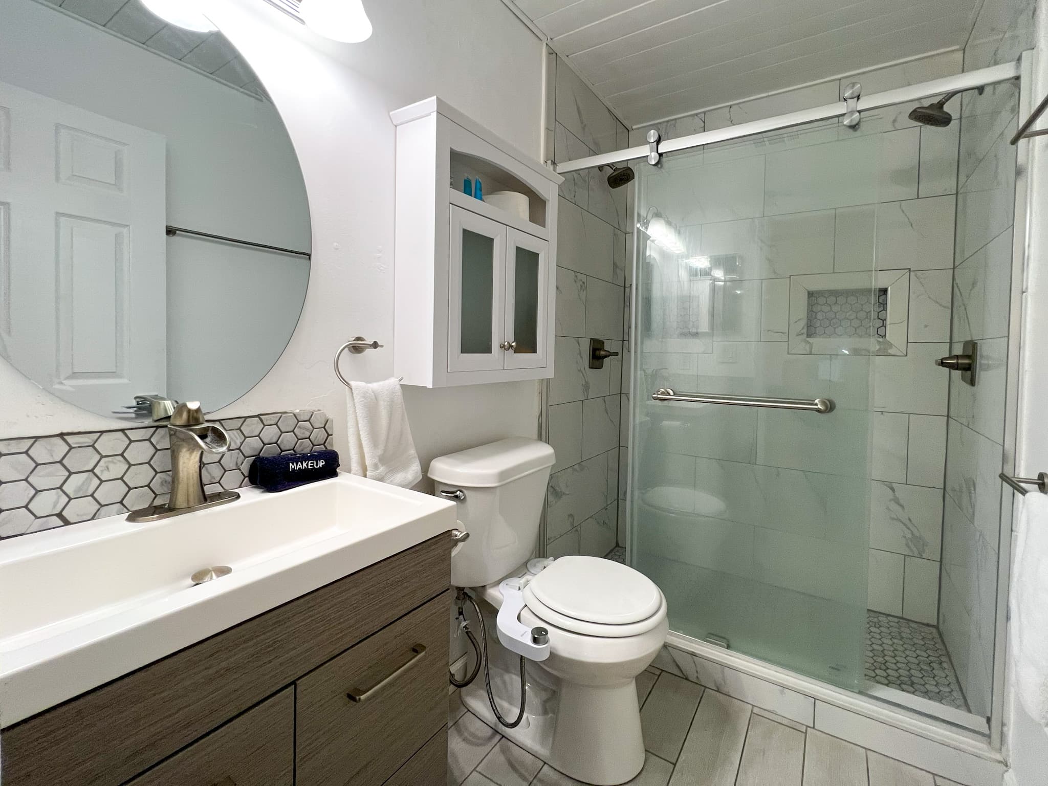 Main Bathroom with Walk in Shower