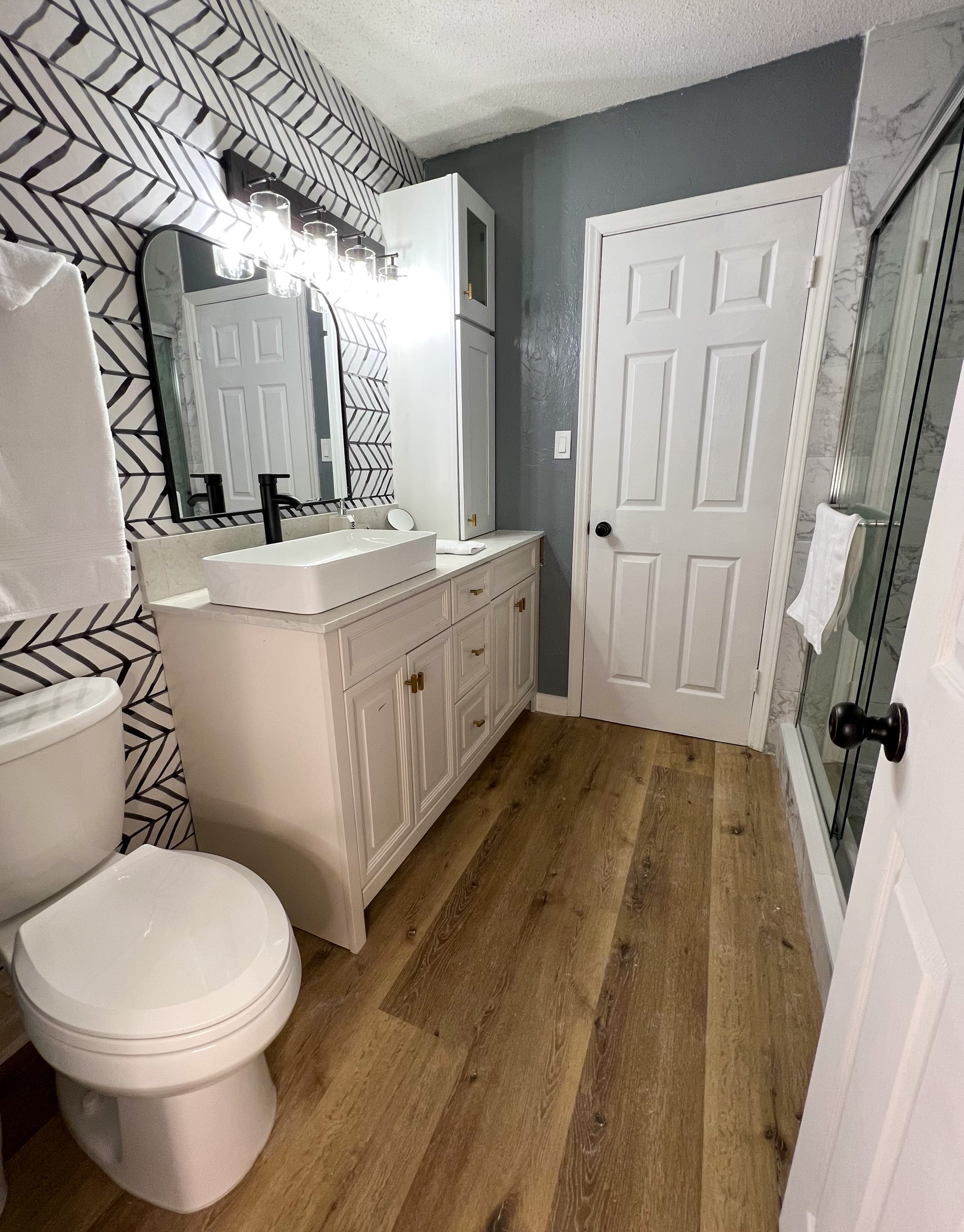 Upstairs Bathroom