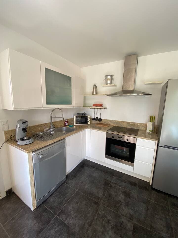 Gallery Image 13