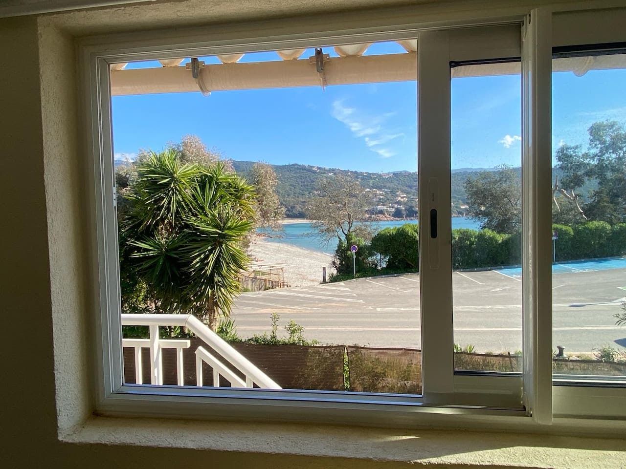 vue directe sur la plage de votre logement.
