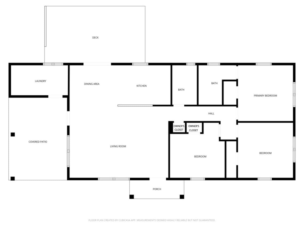 This floor plan gives an overview of the layout and room placement.