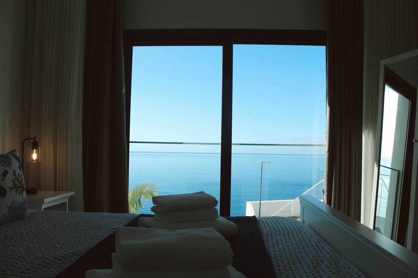 W - Sea View Bedroom