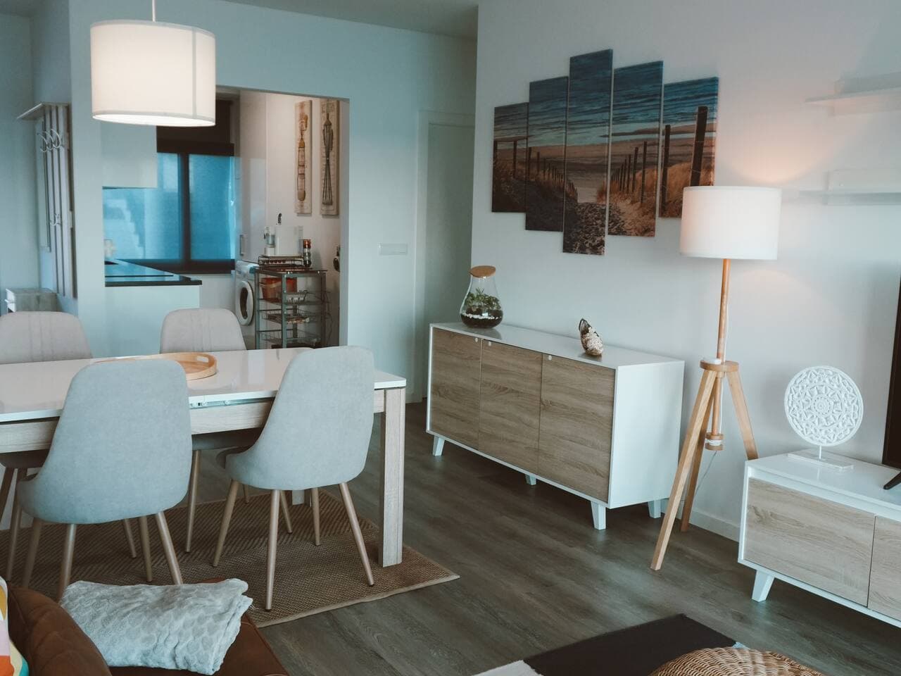 V - Dinning Area