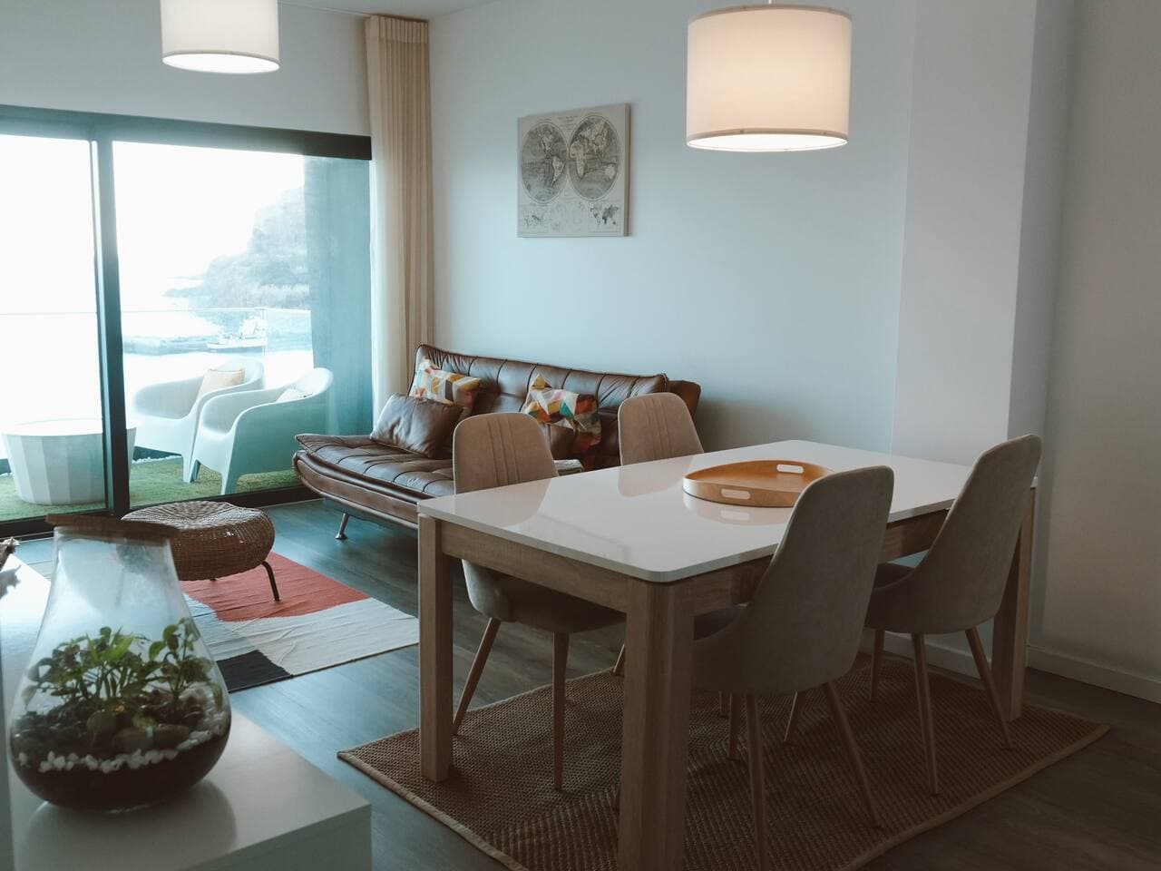 V - Dinning/Living Area