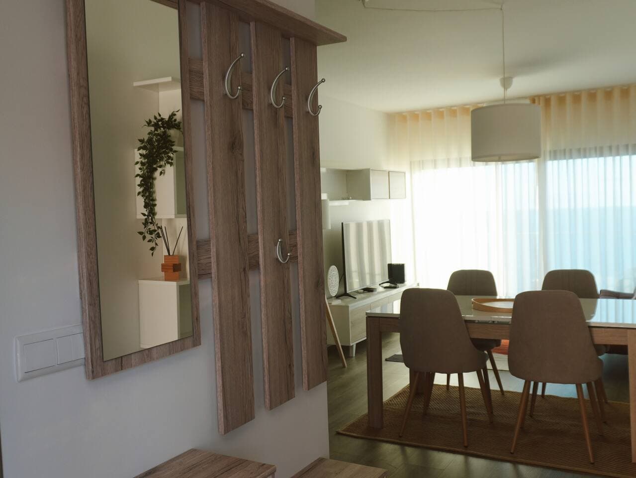 V - Apartament Entrace