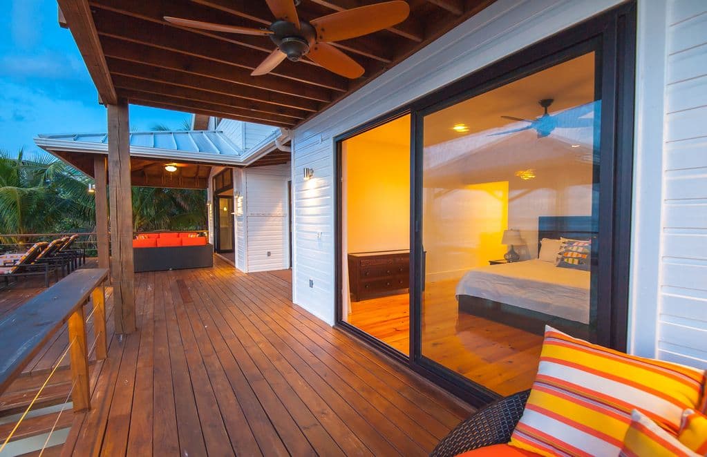 The Deck After Dark ✨
As the sun sets, the deck becomes a starlit sanctuary. Ambient lighting and glowing infinity pools create a sophisticated lounge. Sip a nightcap under the Milky Way as the island breeze carries the sound of the waves. Pure magic. 🌙