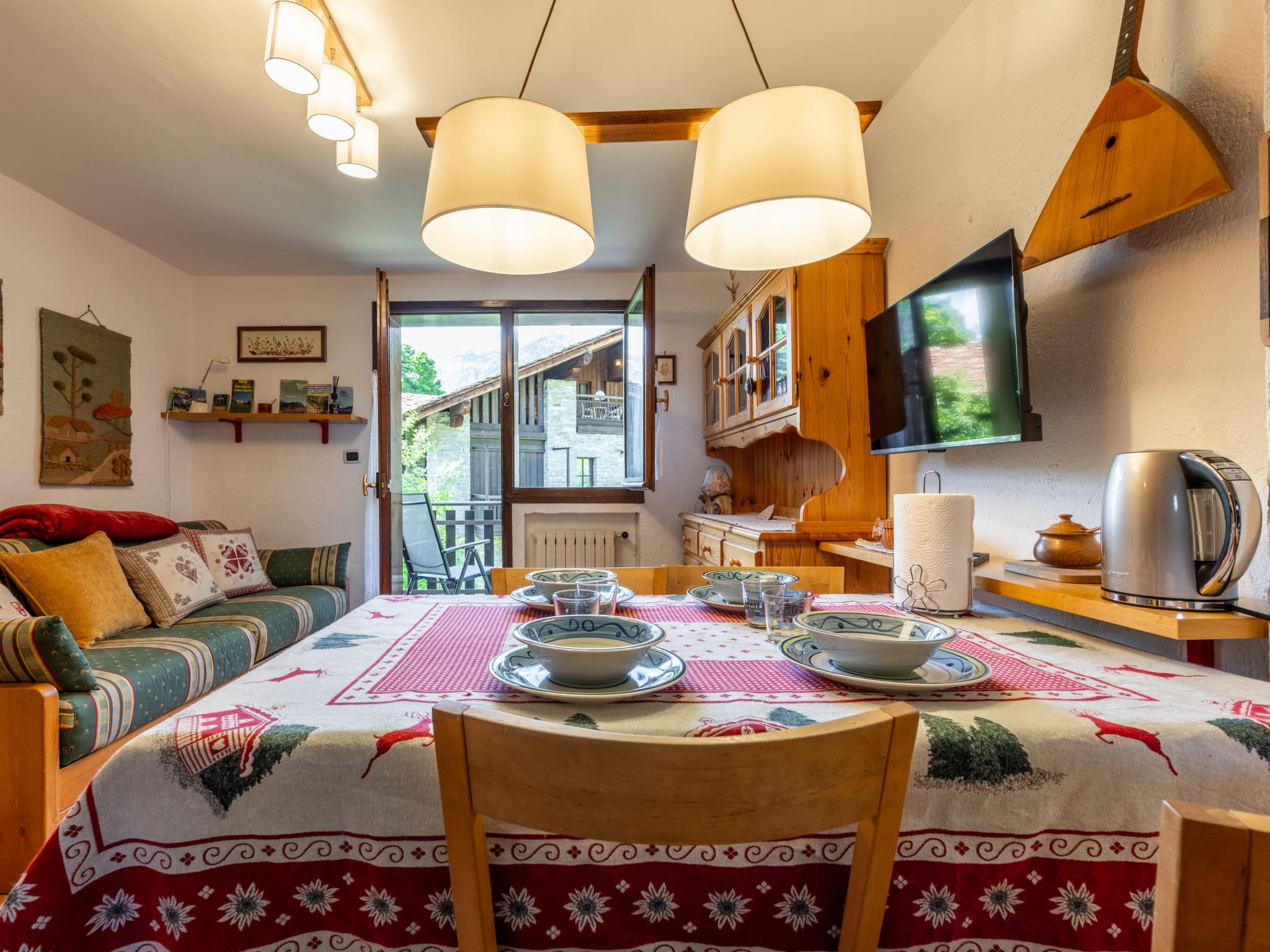 Kitchen / Dining Room