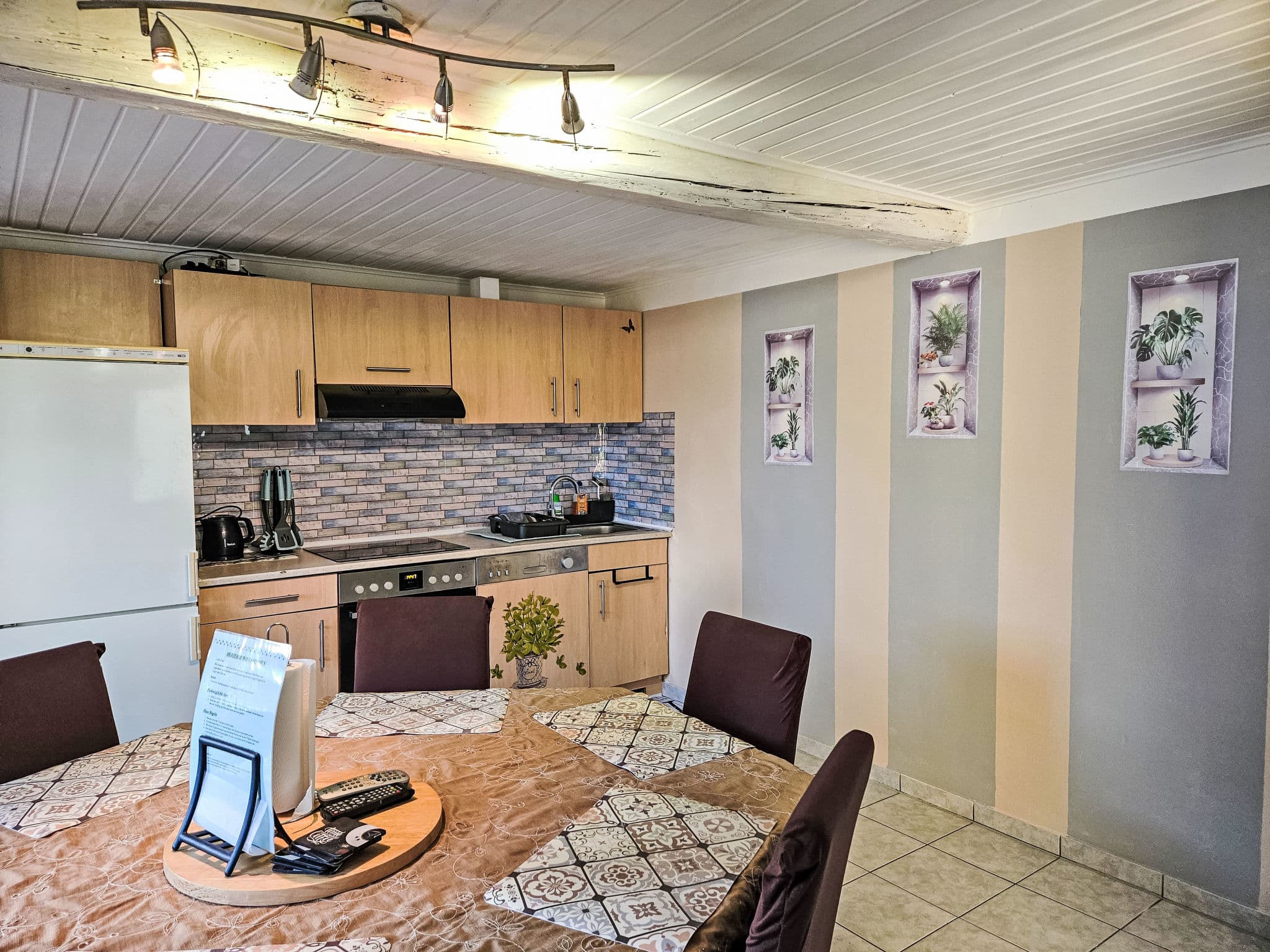Kitchen / Dining Room
