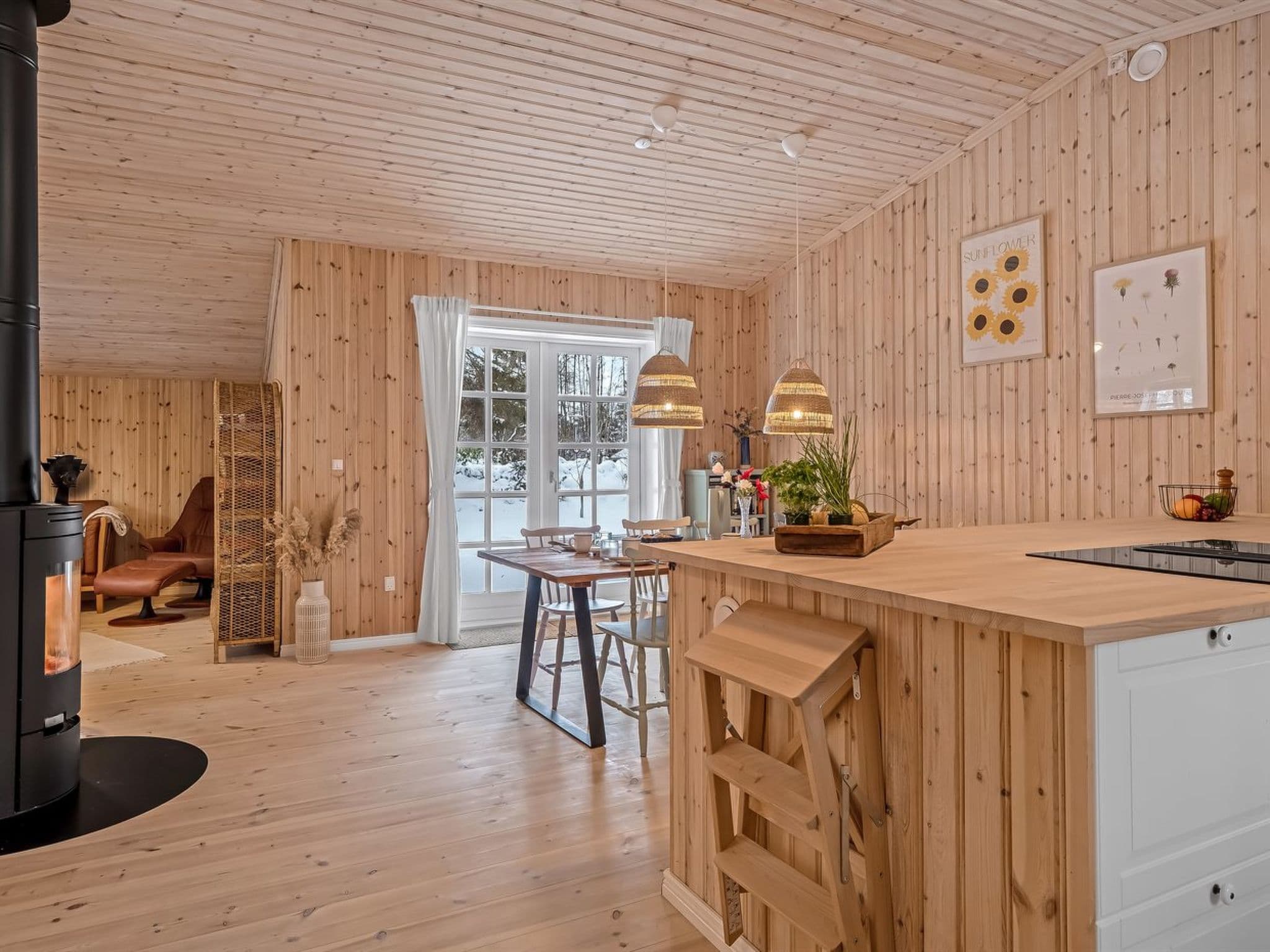 Kitchen / Dining Room