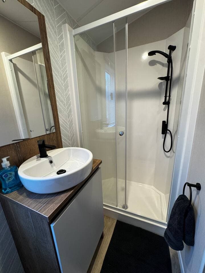 Gallery Image 13