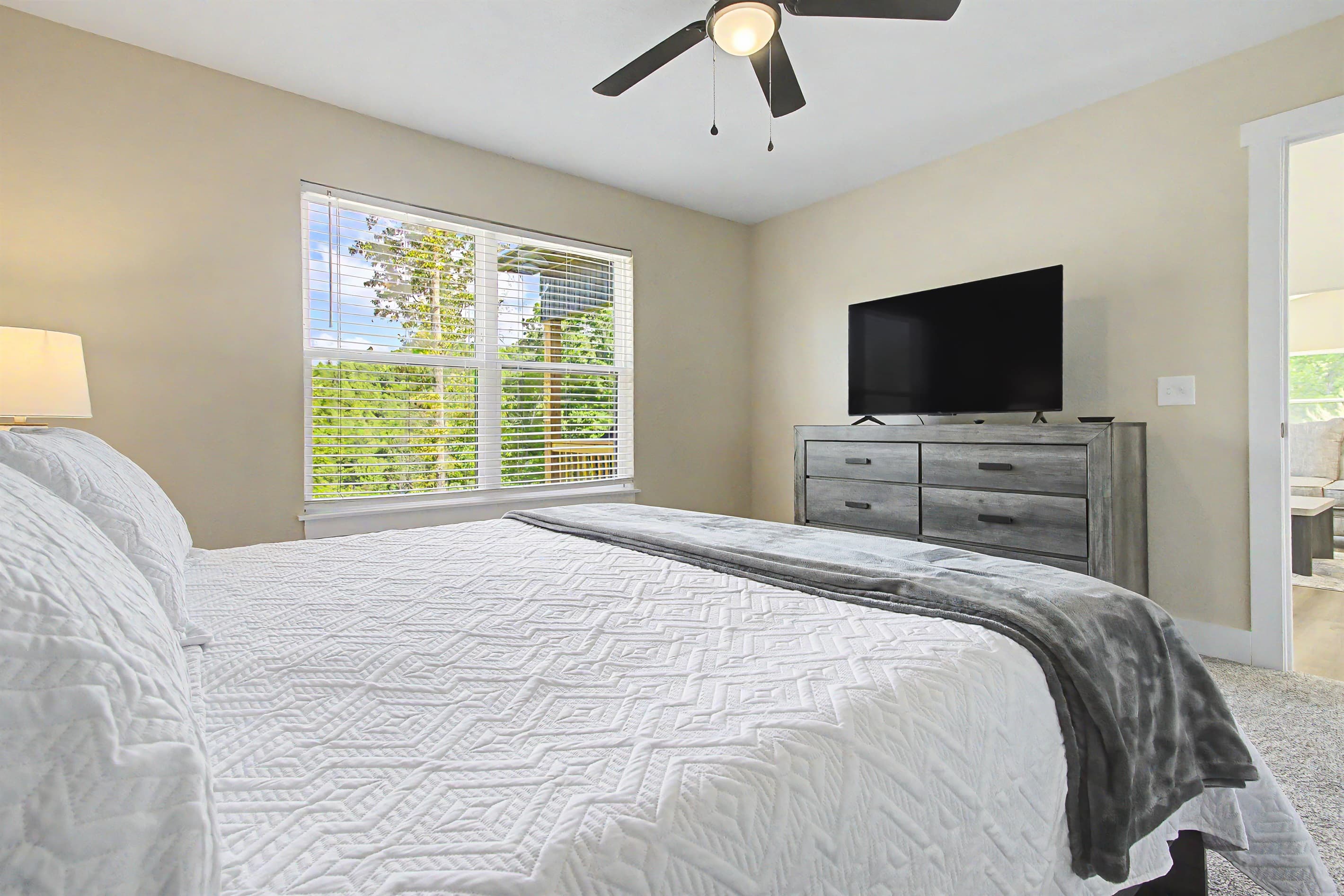 King Suite 1 Main level