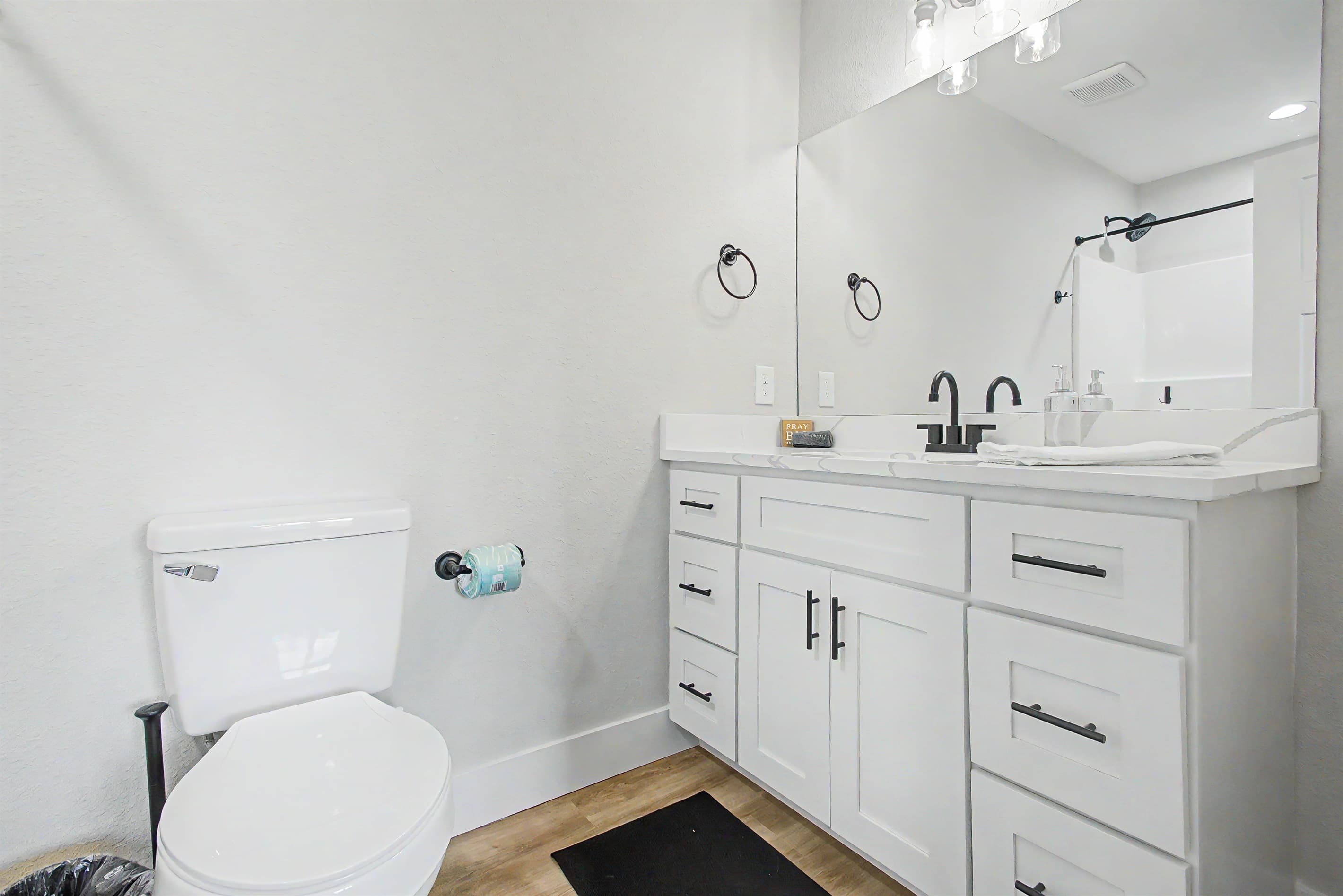 King suite 1 bath