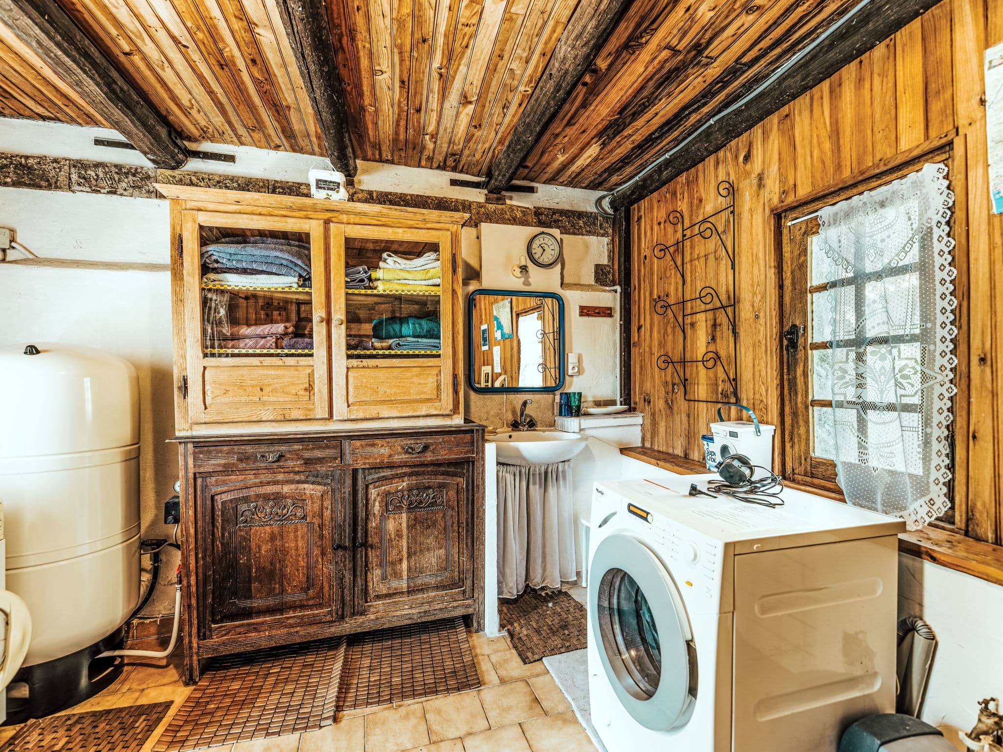 Bathroom / Wellness