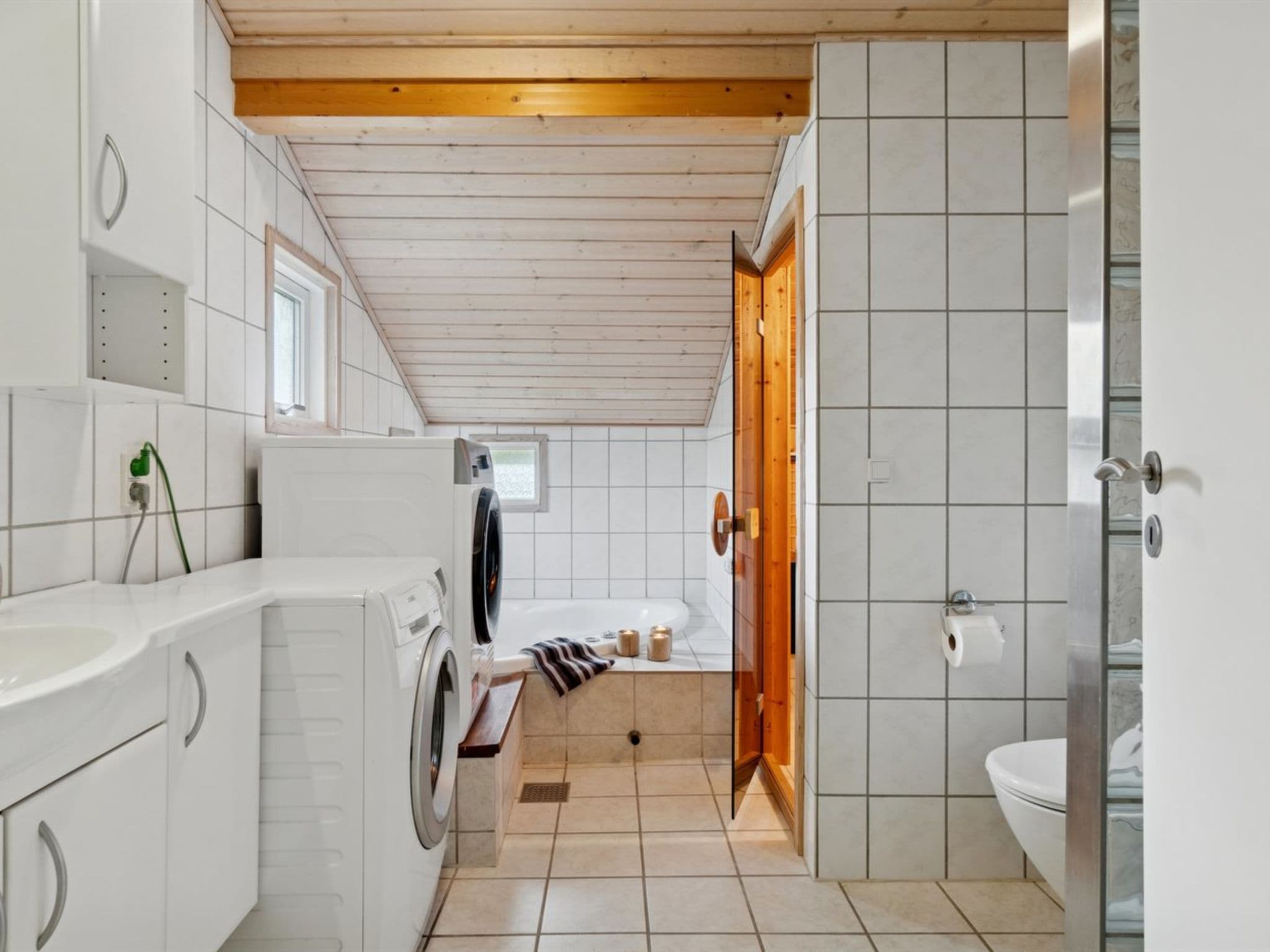 Bathroom / Wellness