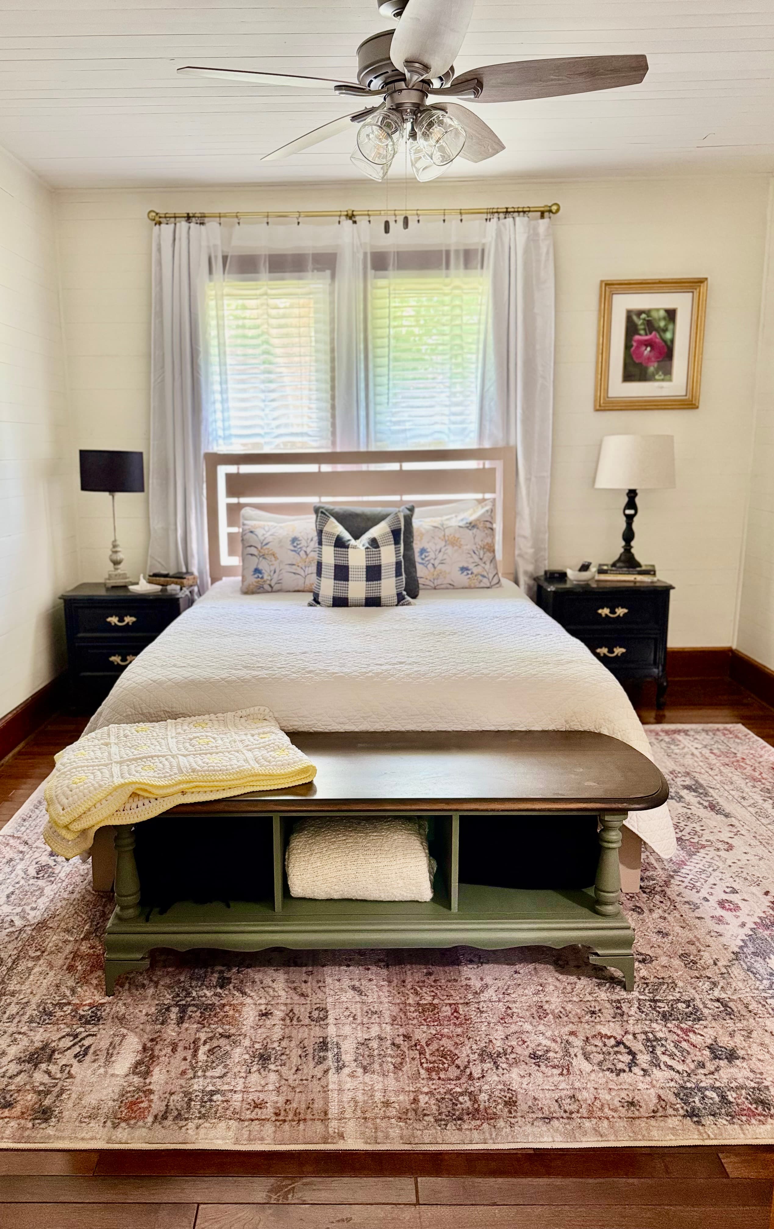 Spacious bedrooms 