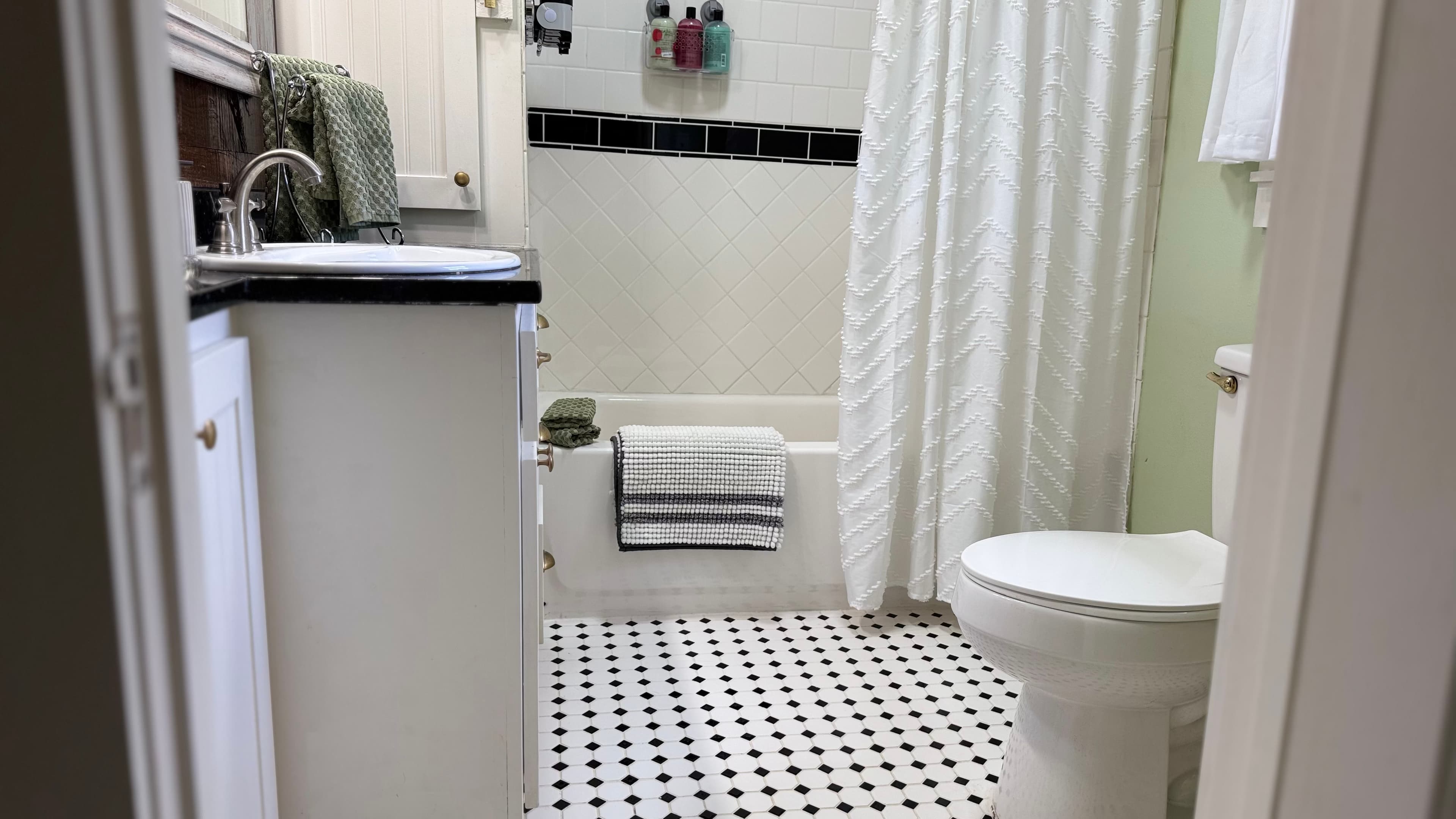 Spacious bathroom