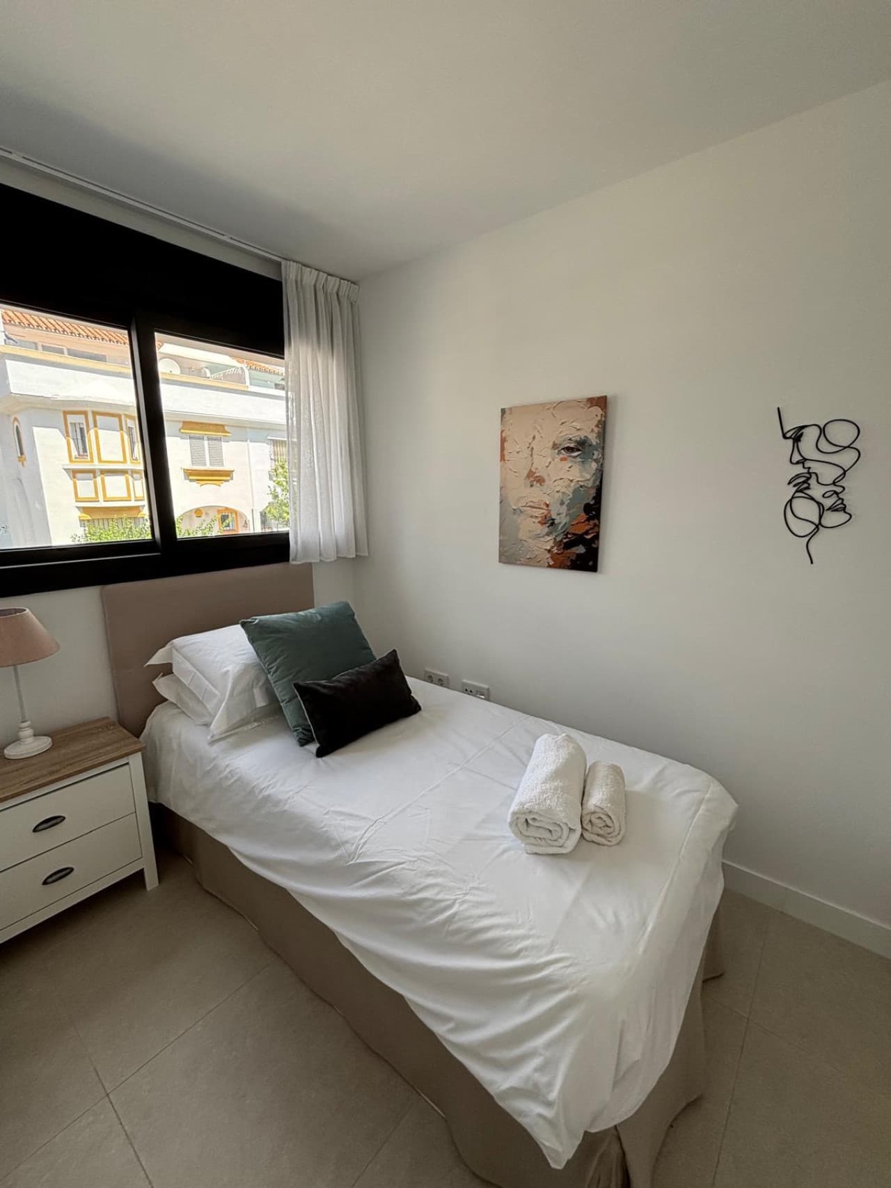 bedroom 4.jpeg