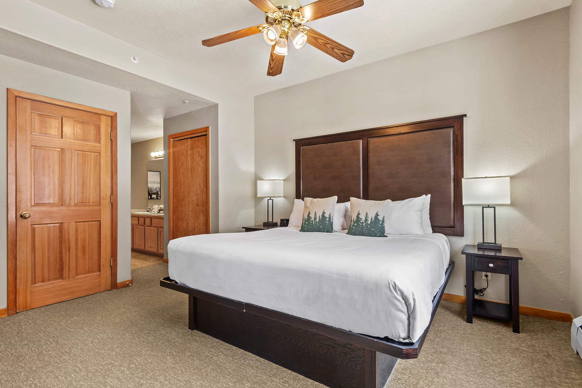 King bed in Master