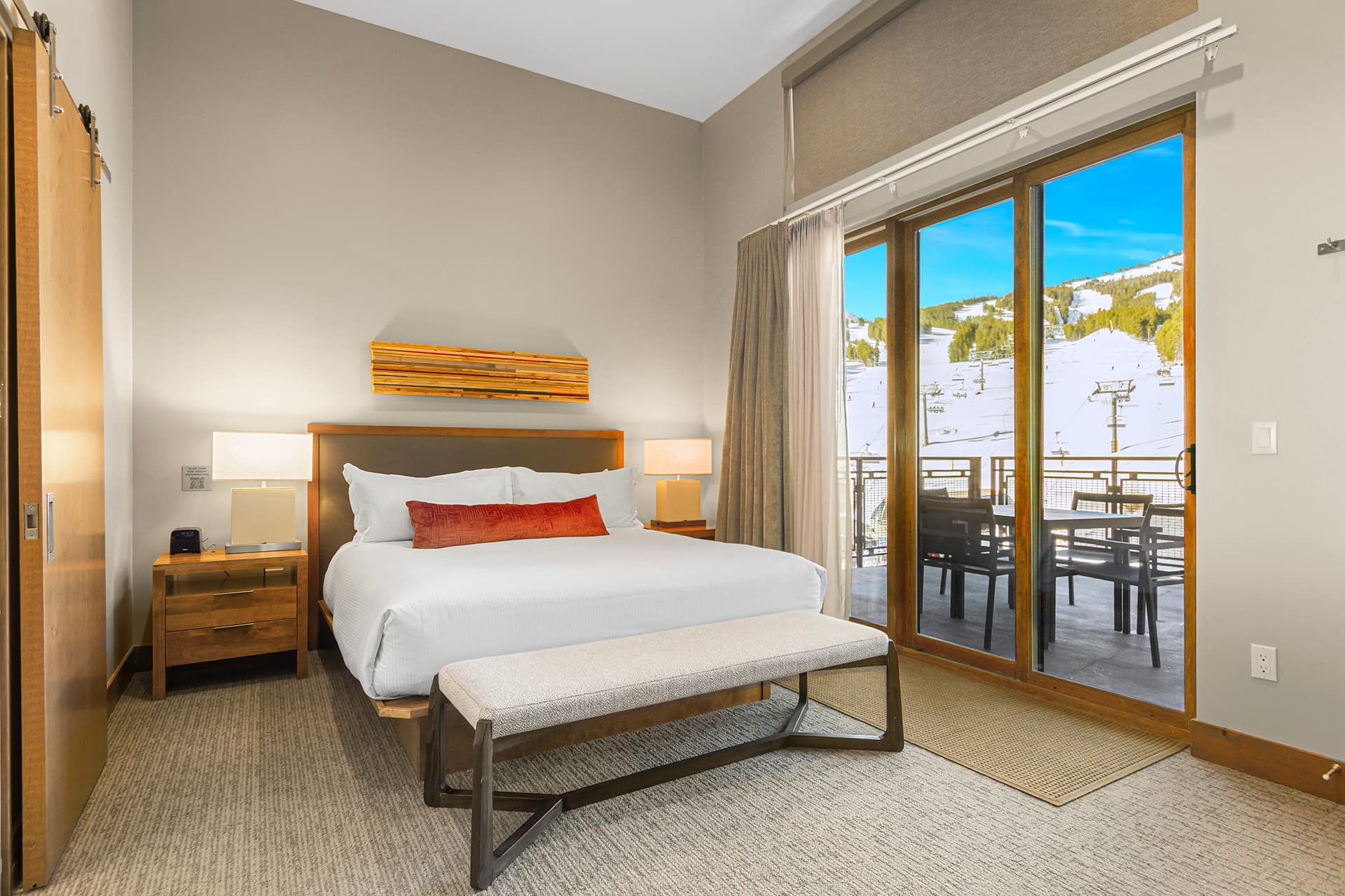 Master Bedroom - king bed