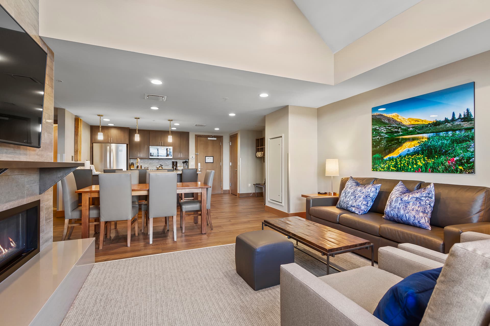 Spacious living room with sleeper sofa