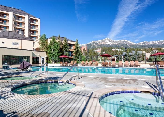 Downtown Main Street Station - heated pool/hot tubs