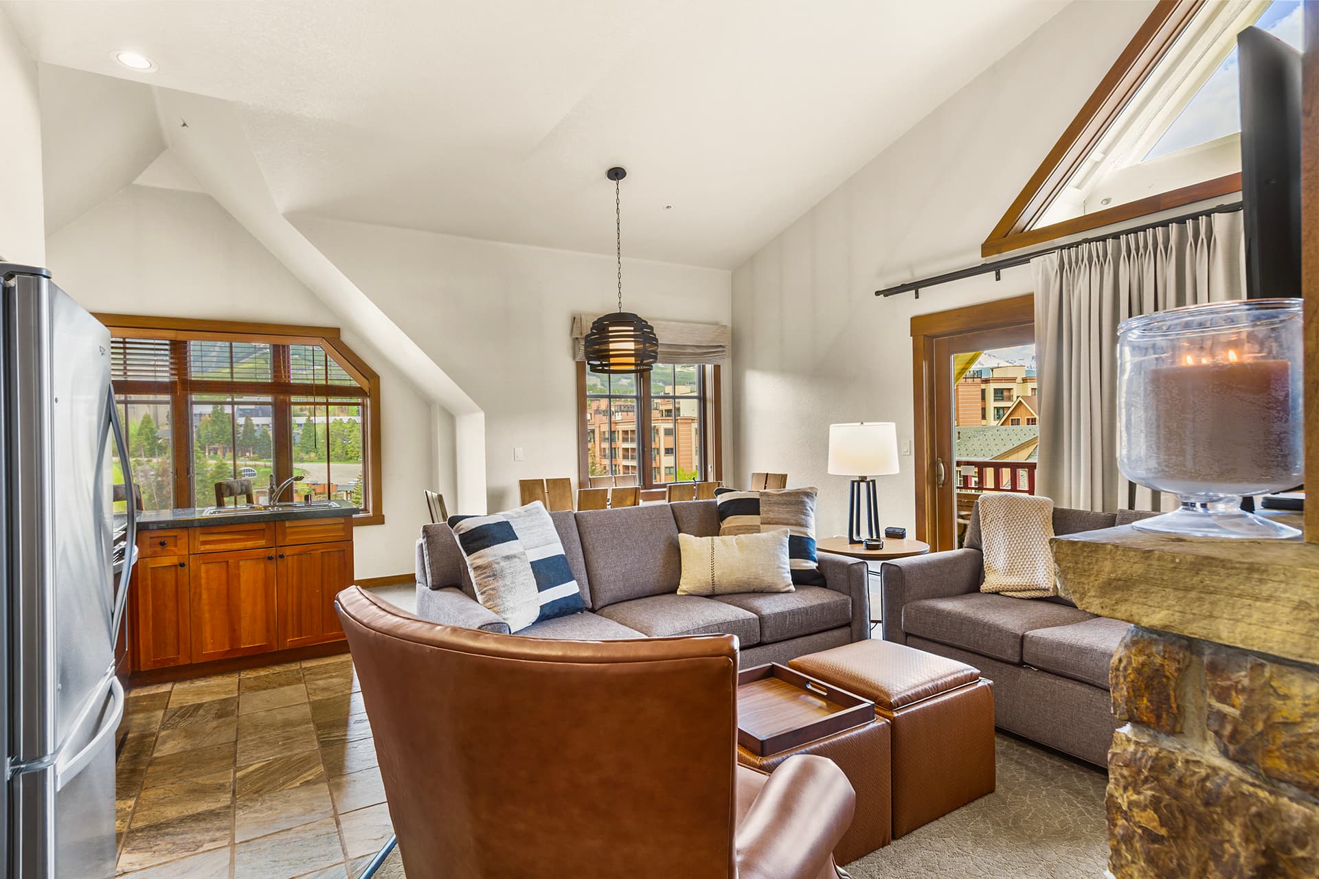 Living room / dining room