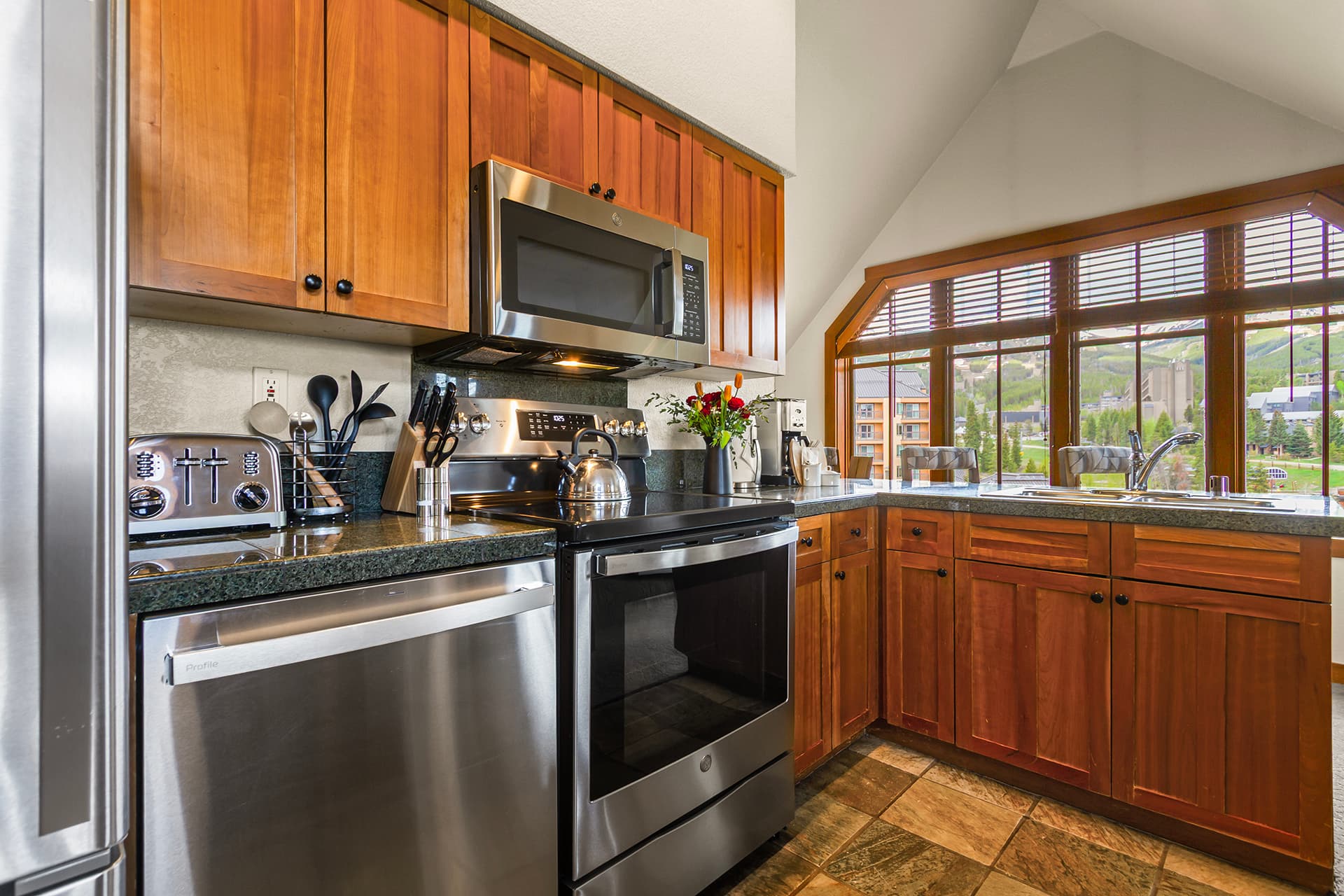 Kitchen with amazing mountain views