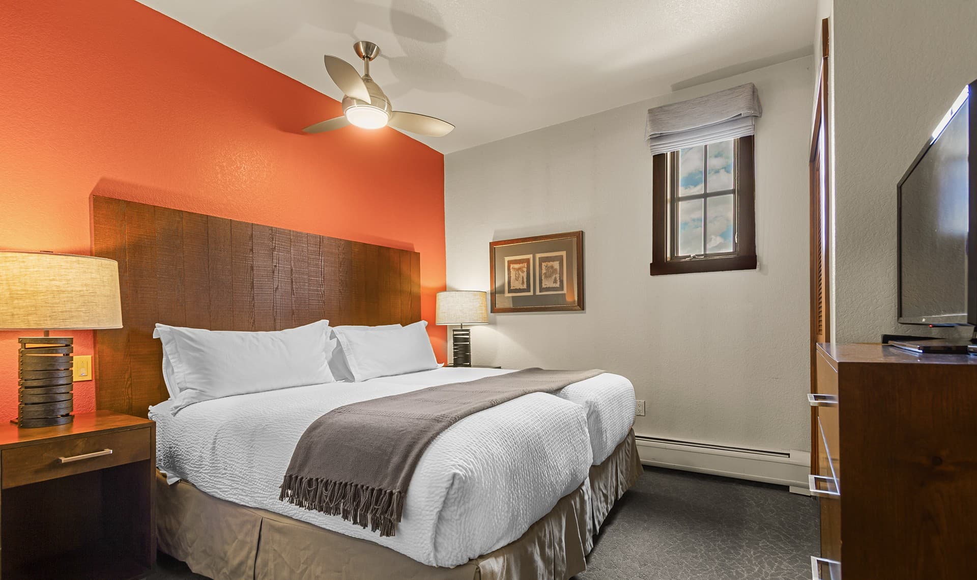 2nd bedroom