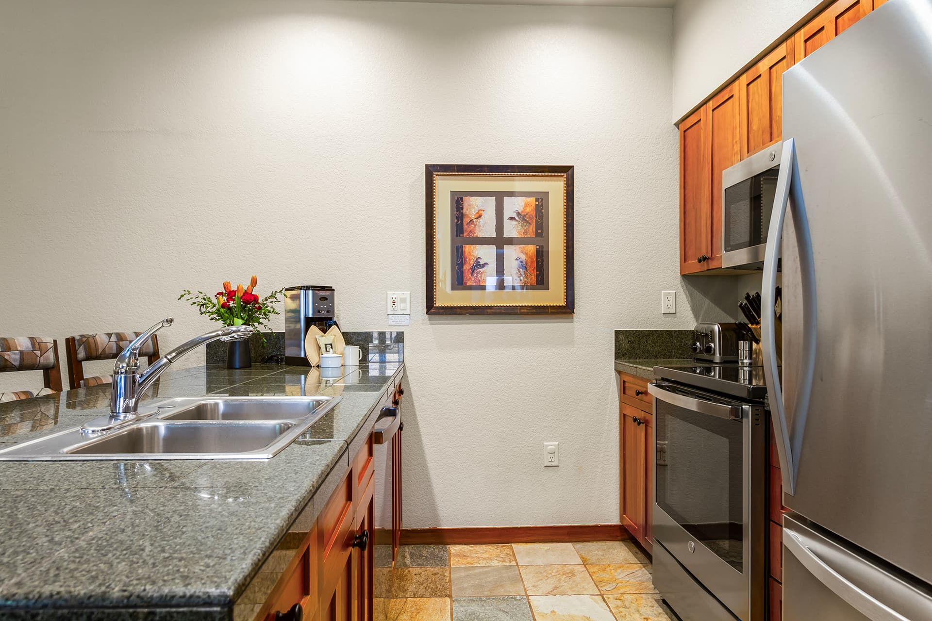 Full size kitchen