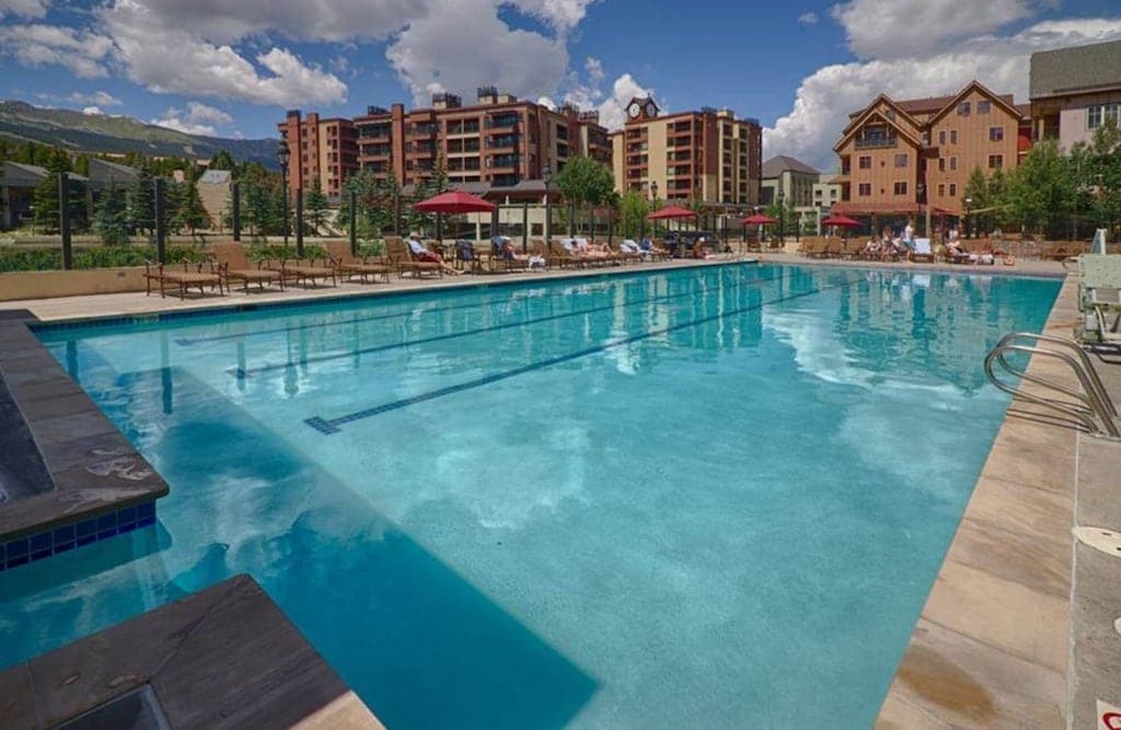 Main Street Station - Outdoor heated pool