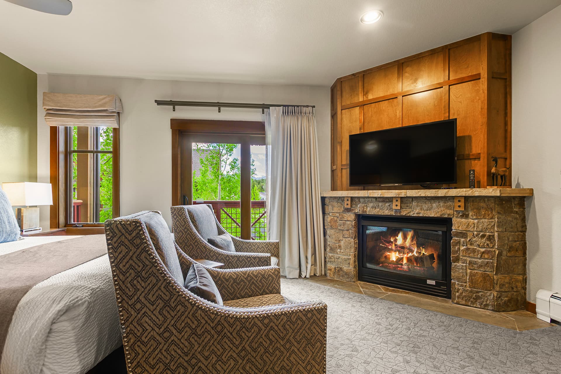 3rd bedroom with gas fireplace